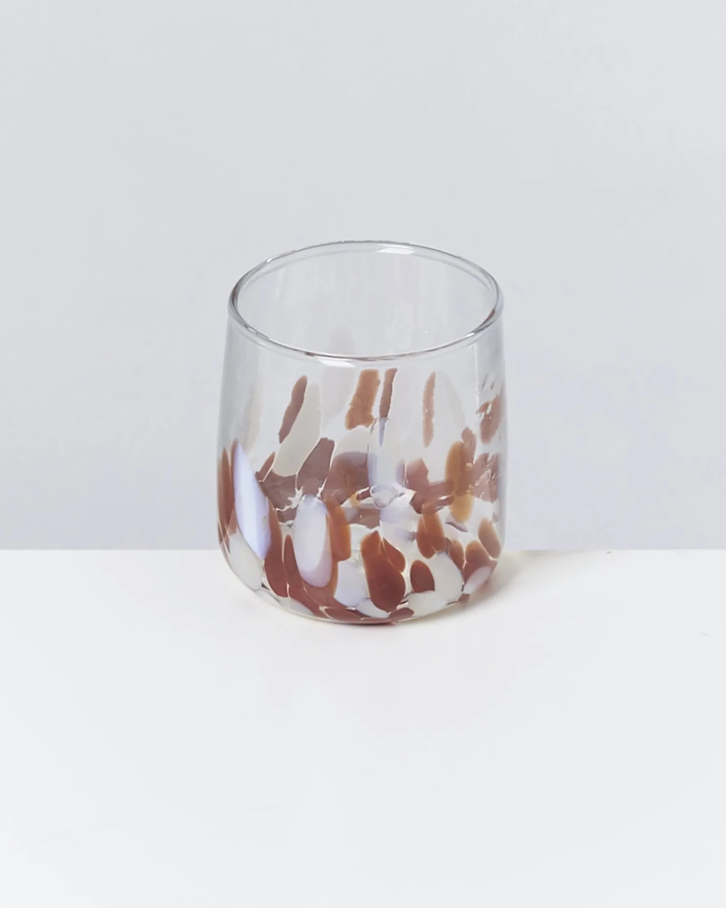 alegria__glass_small_big_drops_amber_sand_4.webp Motel a Miio Kleine Gläser^Alegria - Glass Small Big Drops Amber Sand drops bernstein sand