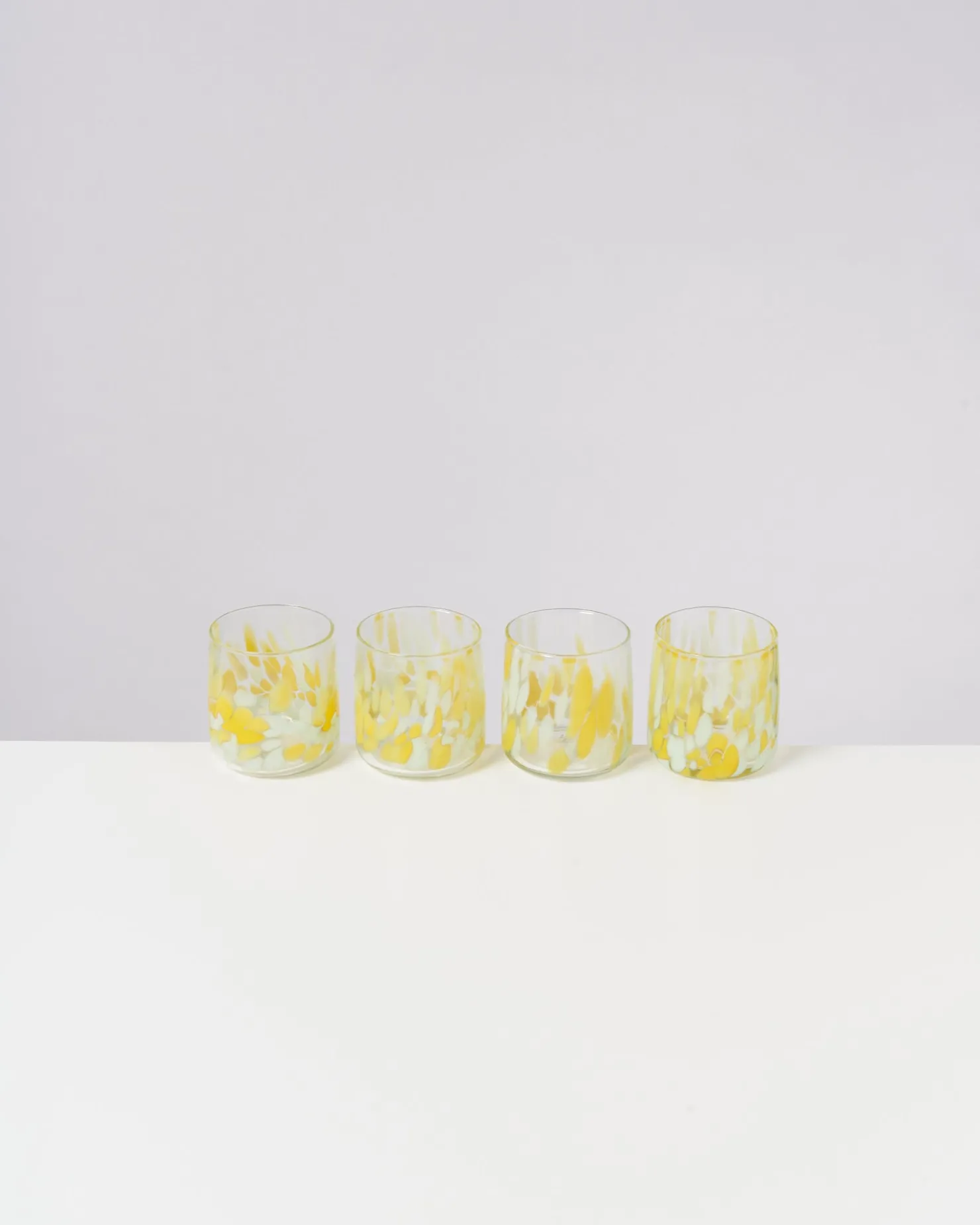 alegria__set_of__glasses_small_big_drops_yellow_2-1.webp Motel a Miio Kleine Gläser | Gläser Sets %^Alegria - Set Of 4 Glasses Small big drops yellow