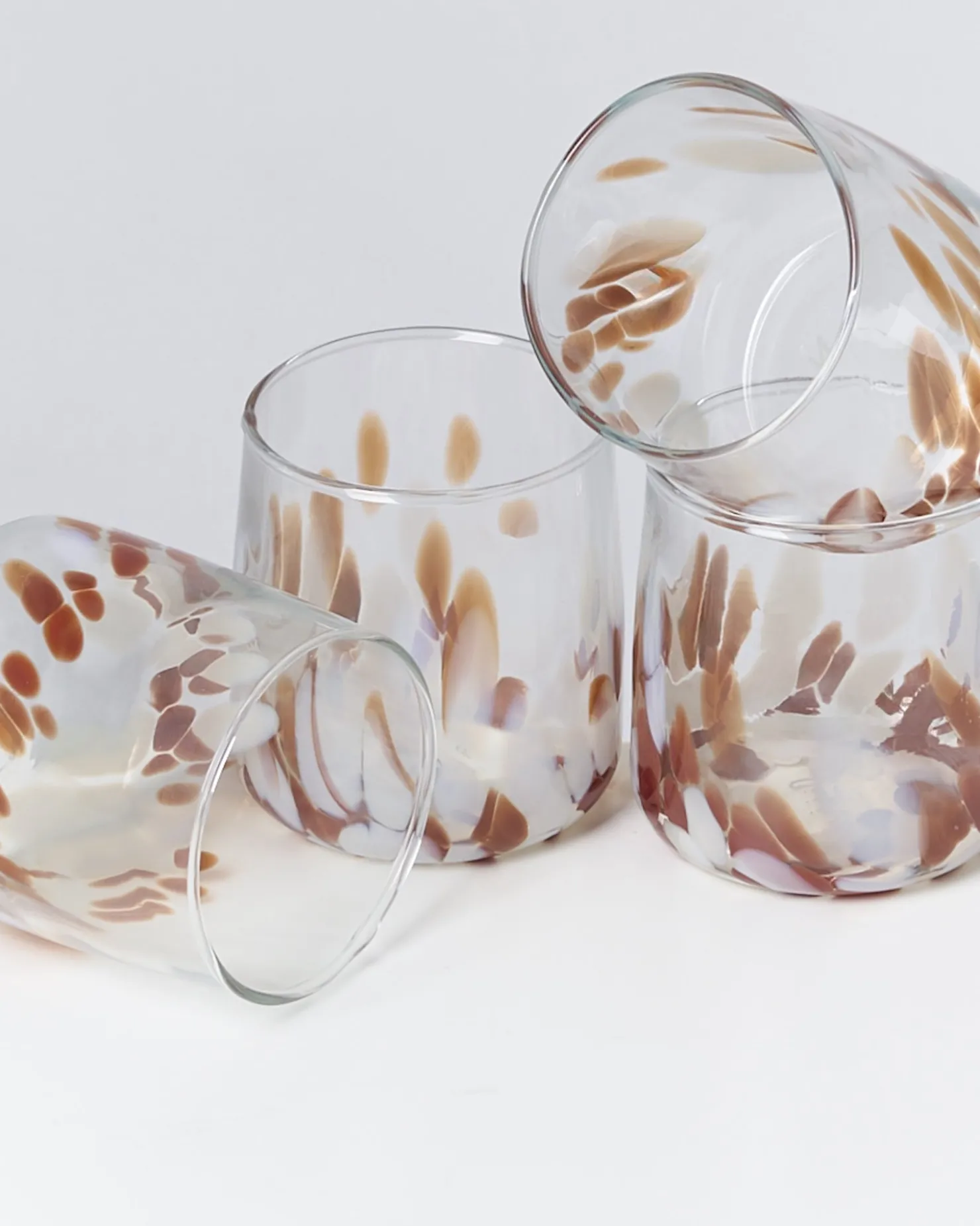 alegria_set_of__glasses_small_big_drops_amber_sand_5.webp Motel a Miio Kleine Gläser | Gläser Sets %^Alegria Set Of 4 Glasses Small big drops amber sand