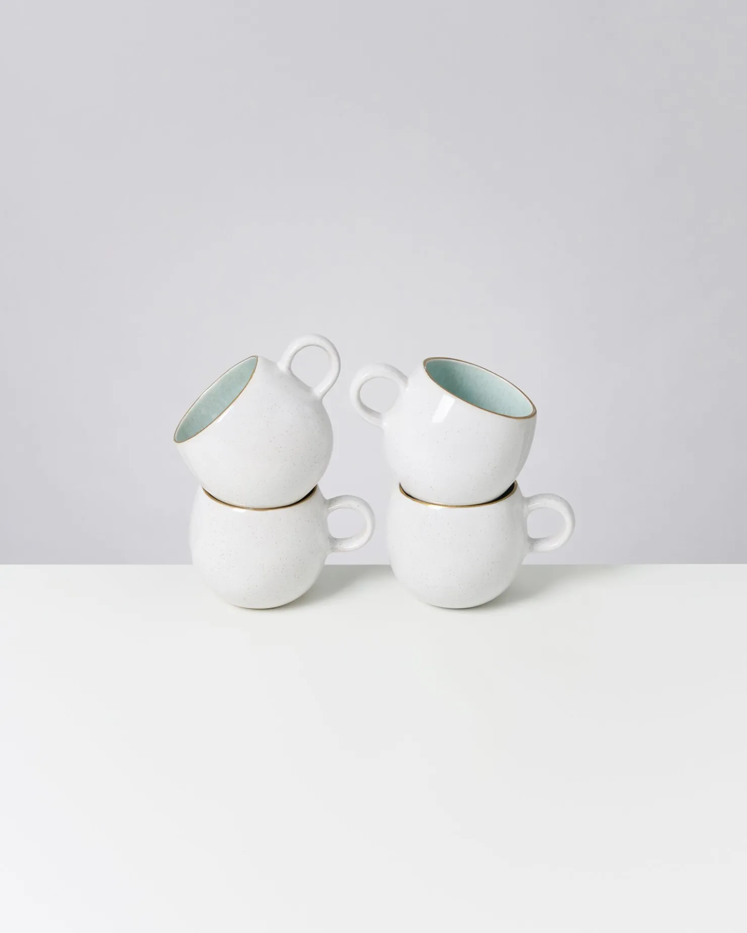 areia__mug_big_azure_with_gold_rim_9.webp Motel a Miio Große Tassen^Areia - Mug Big With Gold Rim azure