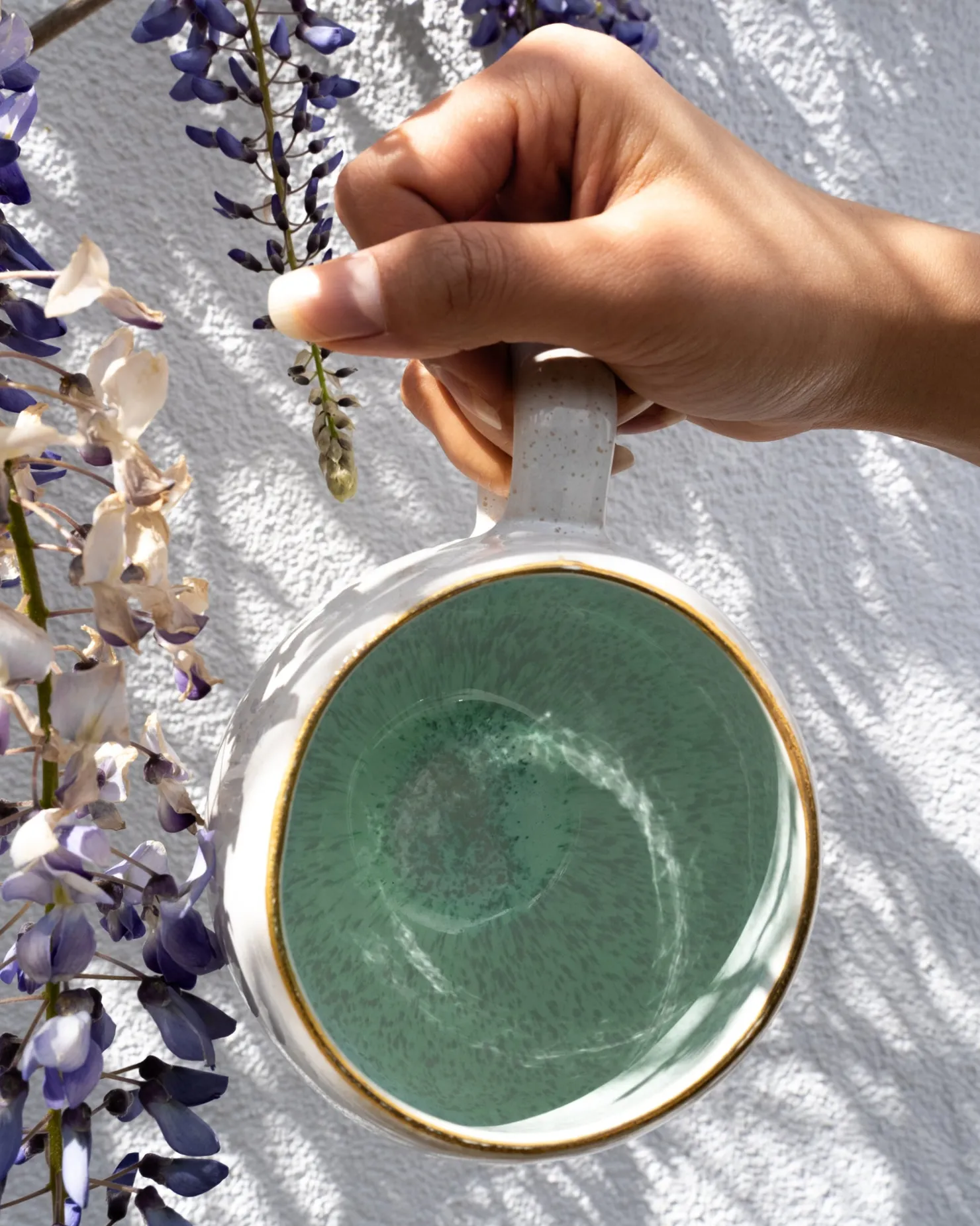 areia__mug_big_mint_with_gold_rim_7.webp Motel a Miio Große Tassen^Areia - Mug Big With Gold Rim mint