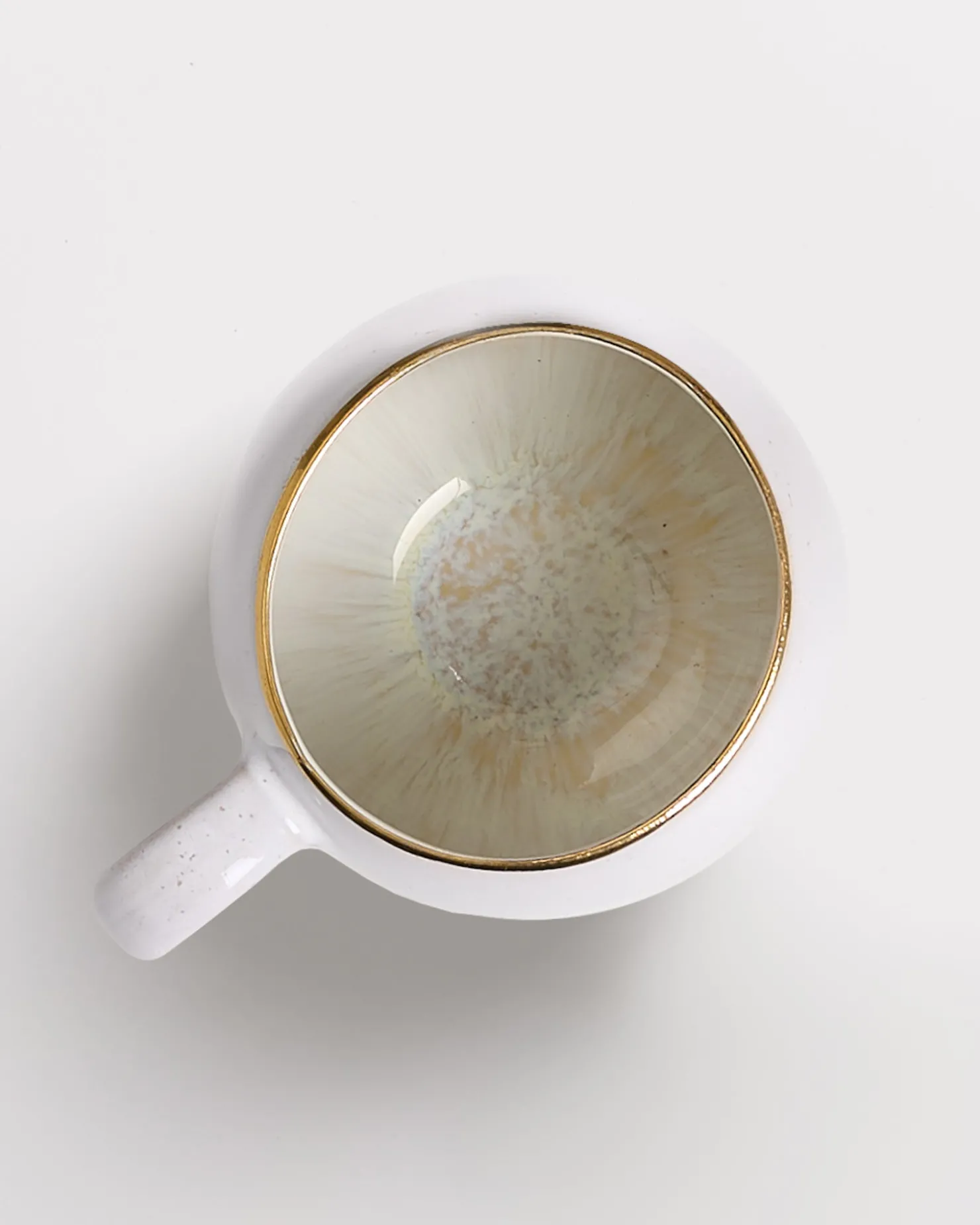 areia__mug_big_sand_with_gold_rim_5.webp Motel a Miio Große Tassen^Areia - Mug Big With Gold Rim sand