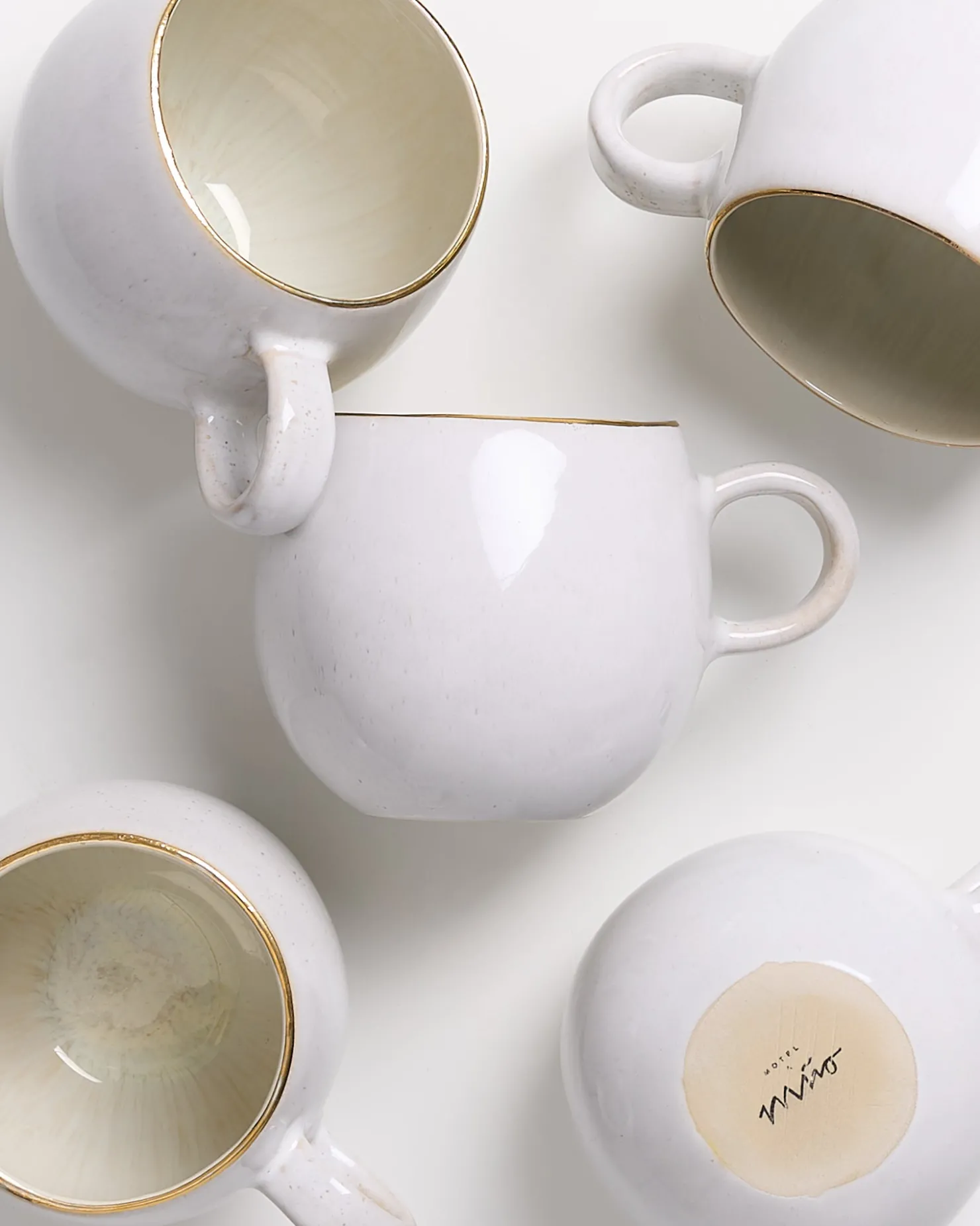 areia__mug_big_sand_with_gold_rim_9.webp Motel a Miio Große Tassen^Areia - Mug Big With Gold Rim sand
