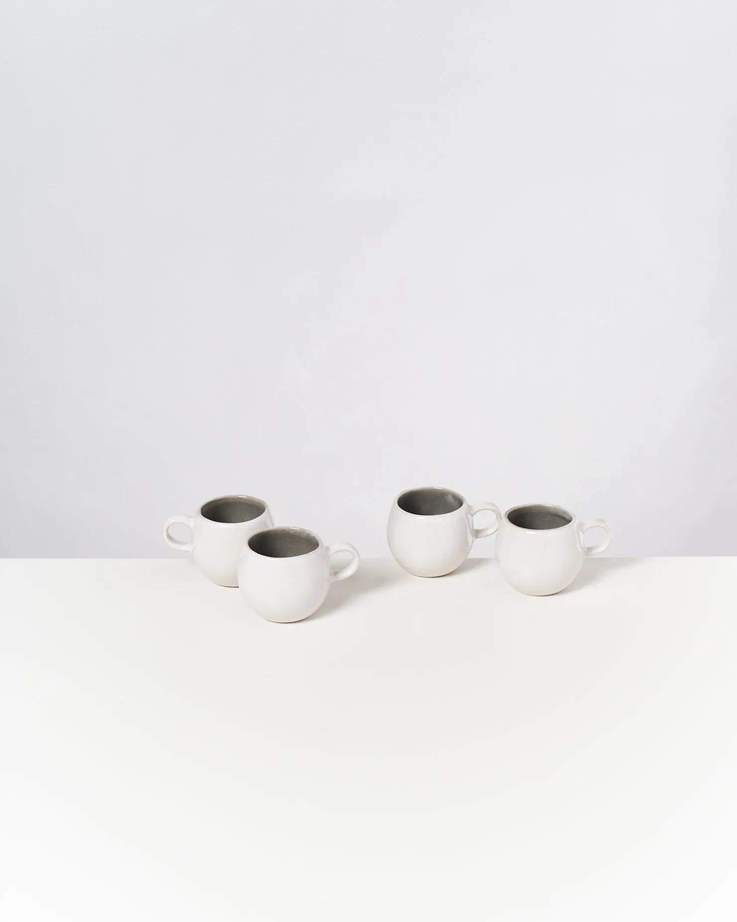Motel a Miio Tassen-Sets^Areia Grey - Set Of 16 Pieces Gray