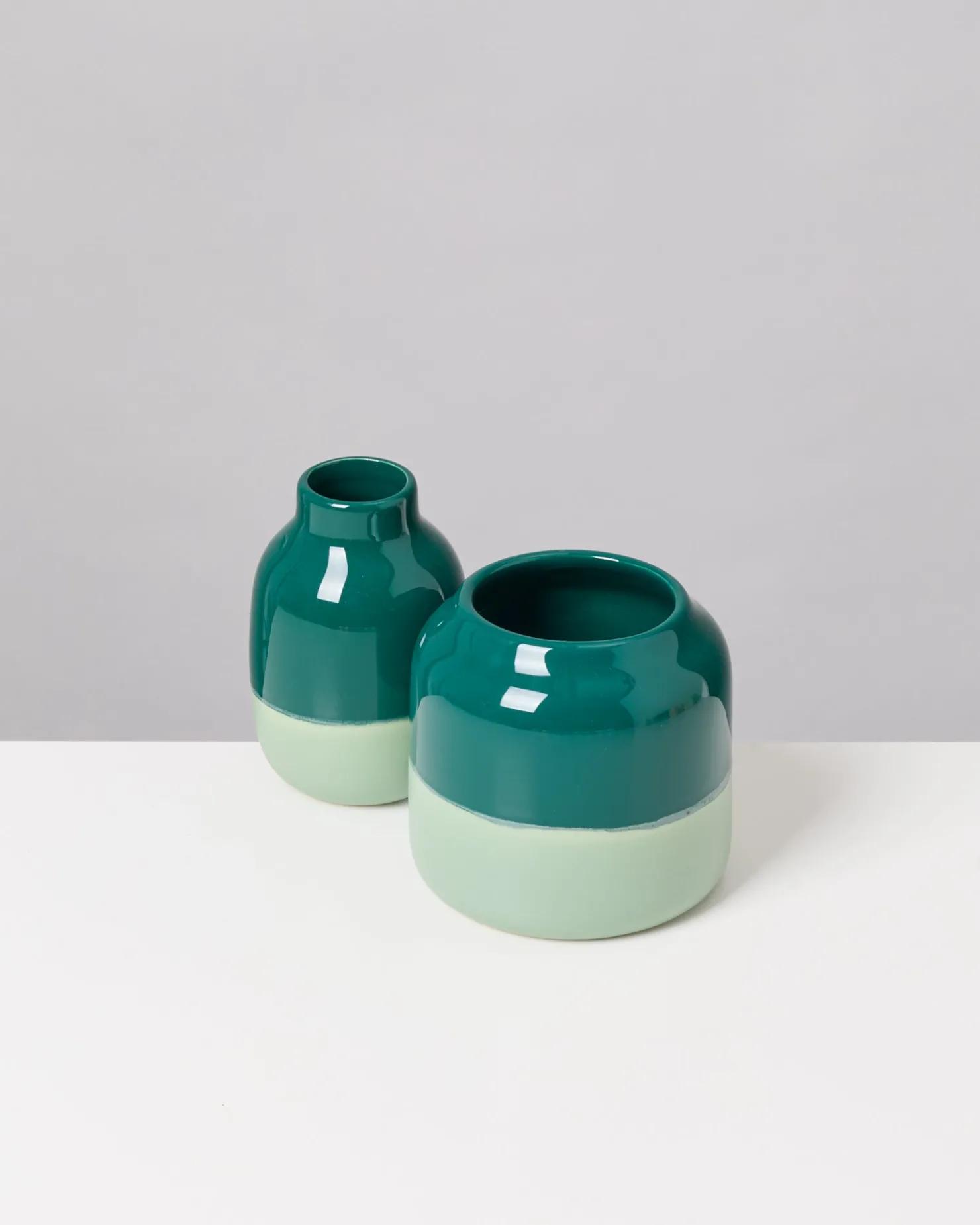 beb_vase__darkgreen_sage_6.webp Motel a Miio Kleine Vasen^Bebé Vase - Darkgreen Sage dark green sage