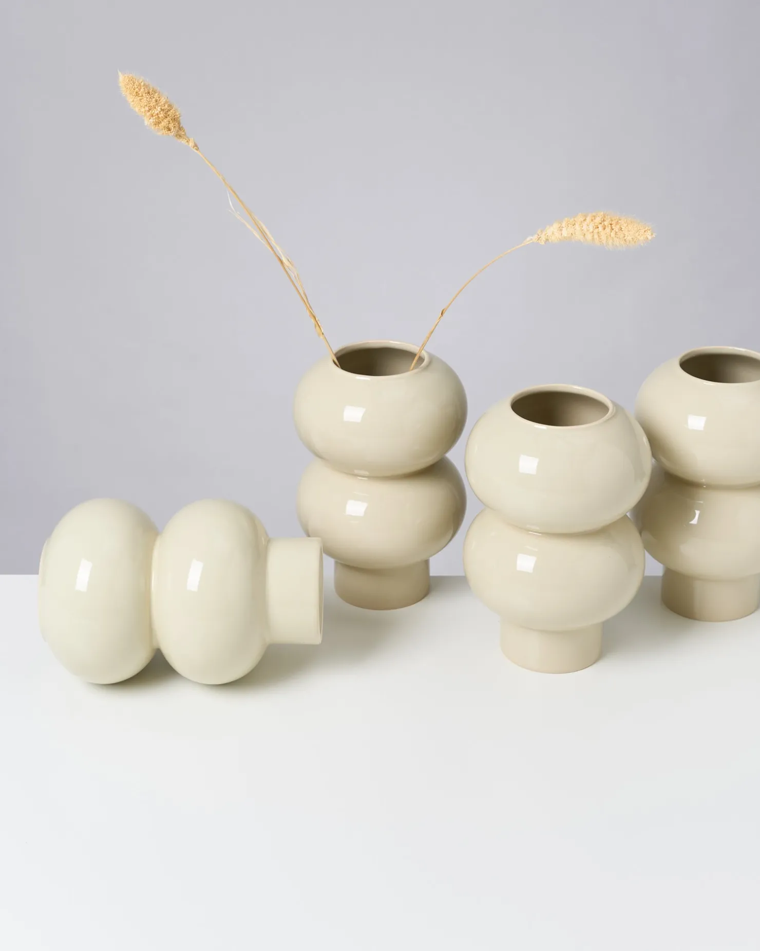 bispo_vase_beige_10.webp Motel a Miio Mittlere Vasen^Bispo Vase beige