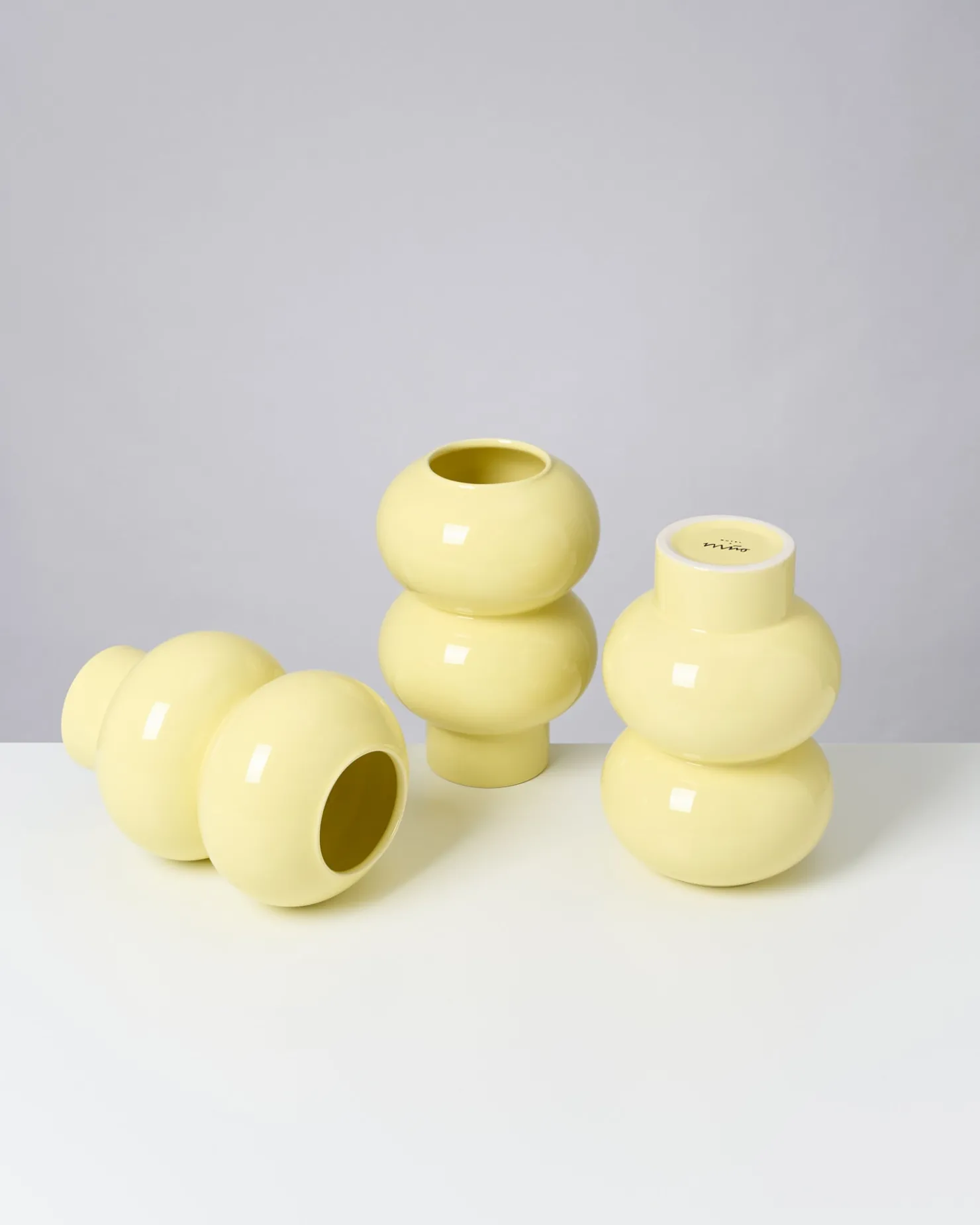 bispo_vase_gelb_3.webp Motel a Miio Mittlere Vasen^Bispo Vase gelb