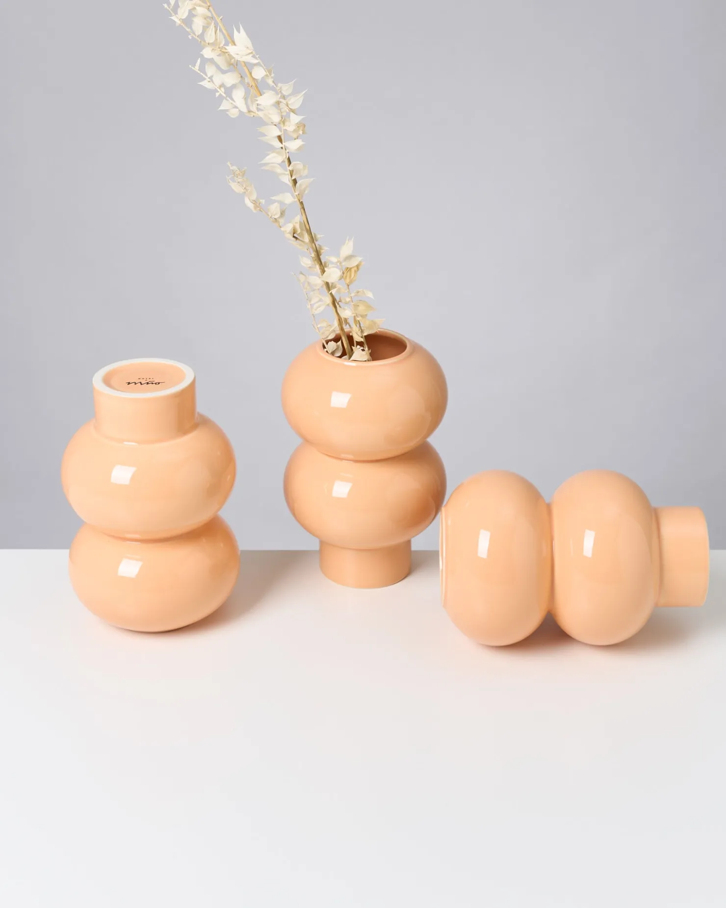bispo_vase_peach_10.webp Motel a Miio Mittlere Vasen^Bispo Vase peach
