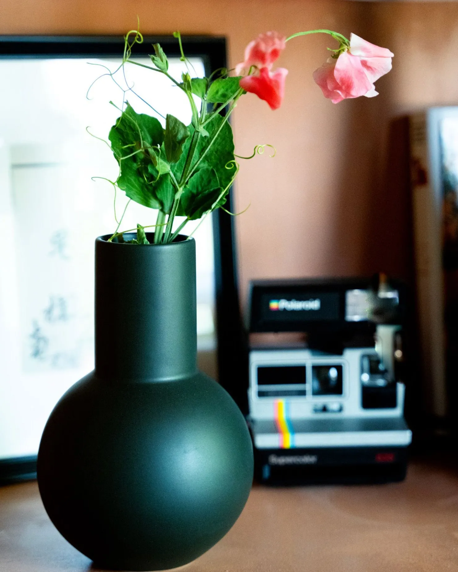 bola_vase_m__darkgreen_4.webp Motel a Miio Mittlere Vasen^Bola Vase M - Darkgreen dark green