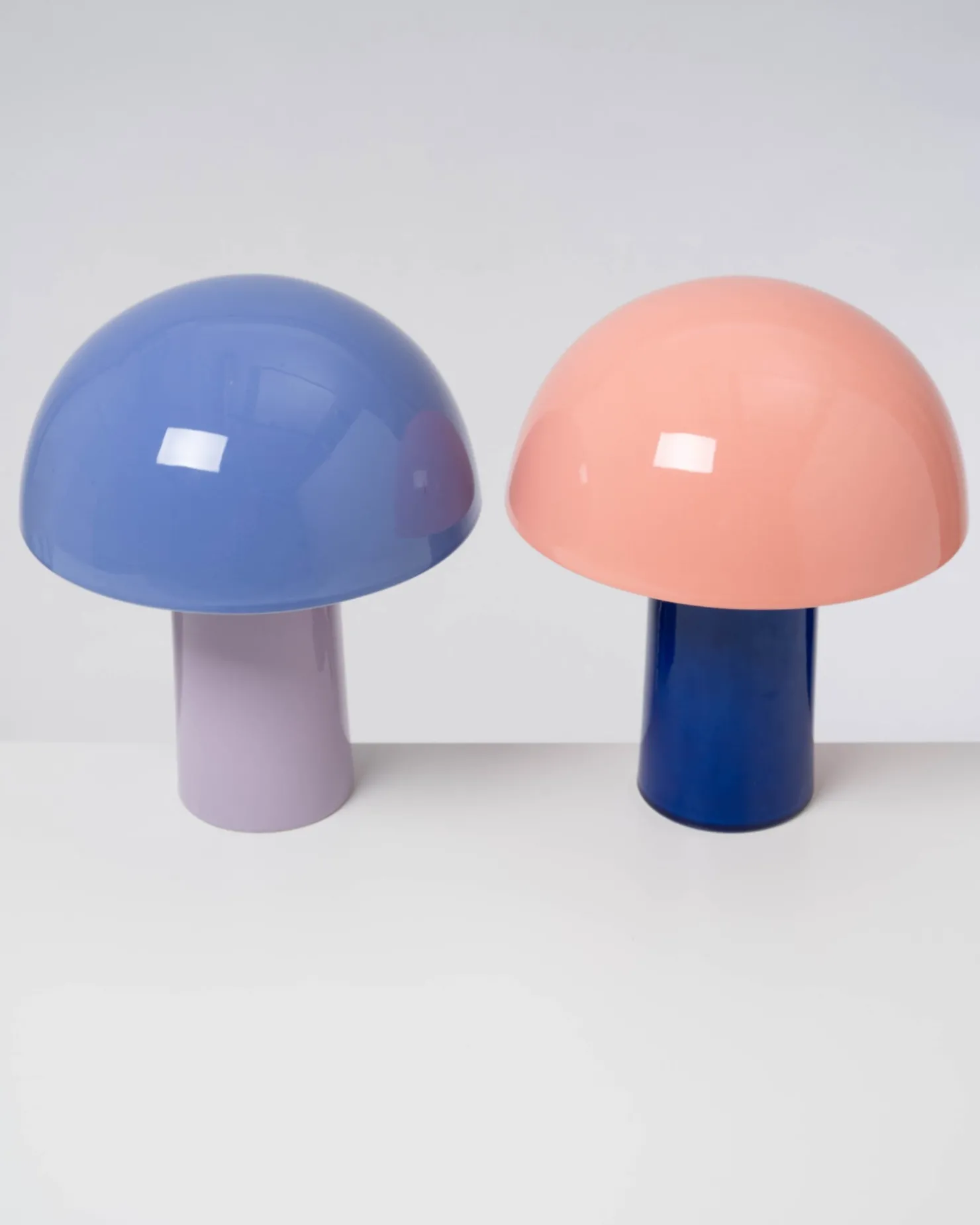 cogumelo__ceramic_lamp_cornflower_lilac_2.webp Motel a Miio Lampen^Cogumelo - Ceramic Lamp c cornflower lila