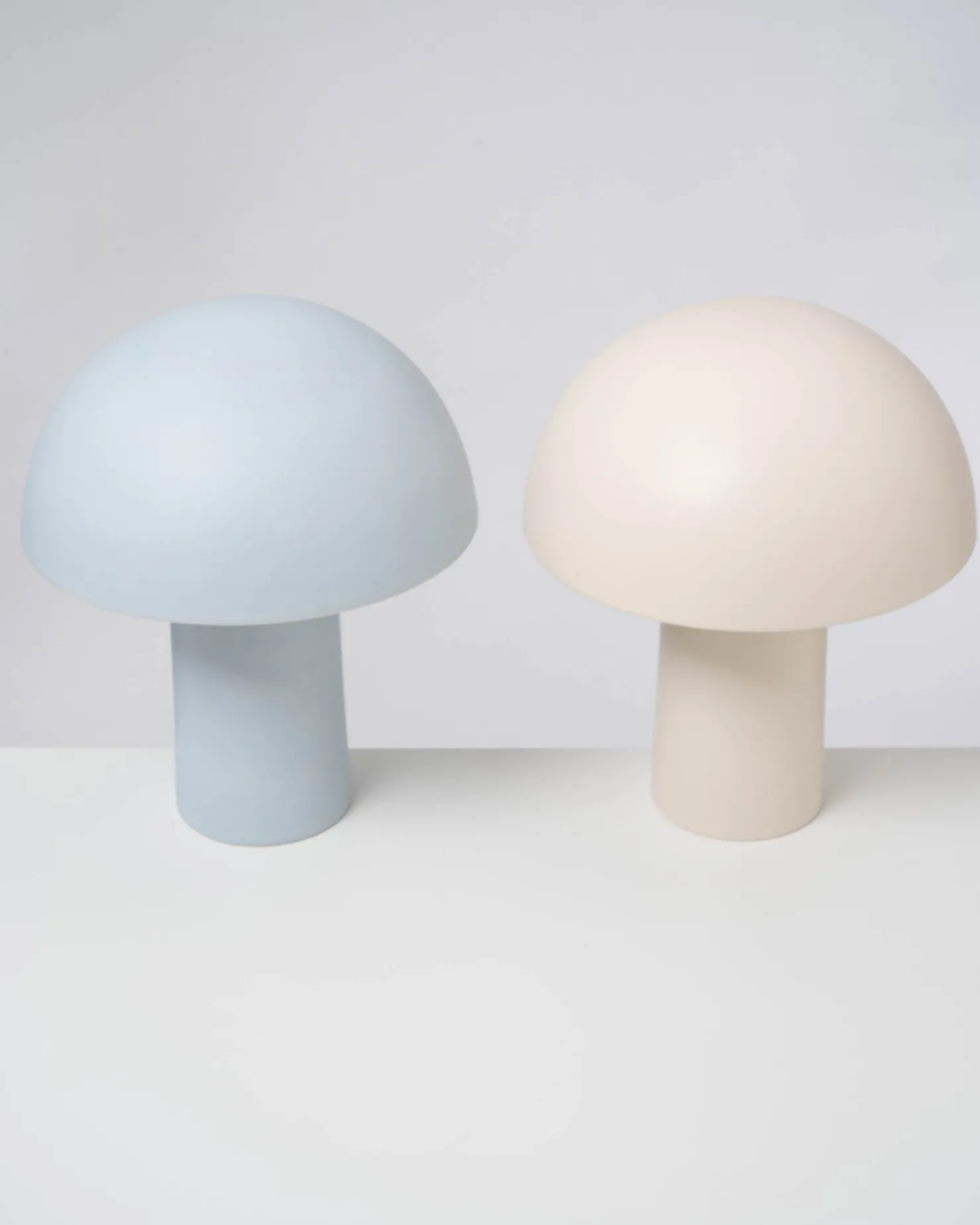 cogumelo__ceramic_lamp_lightblue_6.webp Motel a Miio Lampen^Cogumelo - Ceramic Lamp Lightblue hellblau