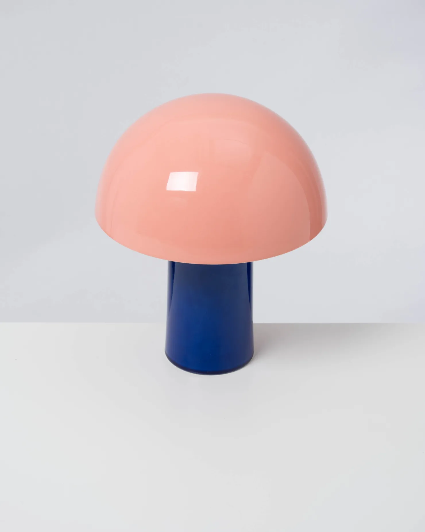 cogumelo__ceramic_lamp_pink_blue_3.webp Motel a Miio Lampen^Cogumelo - Ceramic Lamp Pink Blue rosa blau