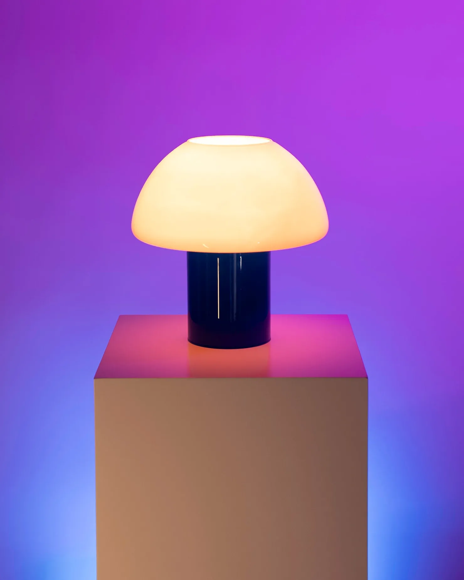 cogumelo__glass_lamp_pink_blue_2.webp Motel a Miio Lampen^Cogumelo - Glass Lamp Pink Blue rosa blau