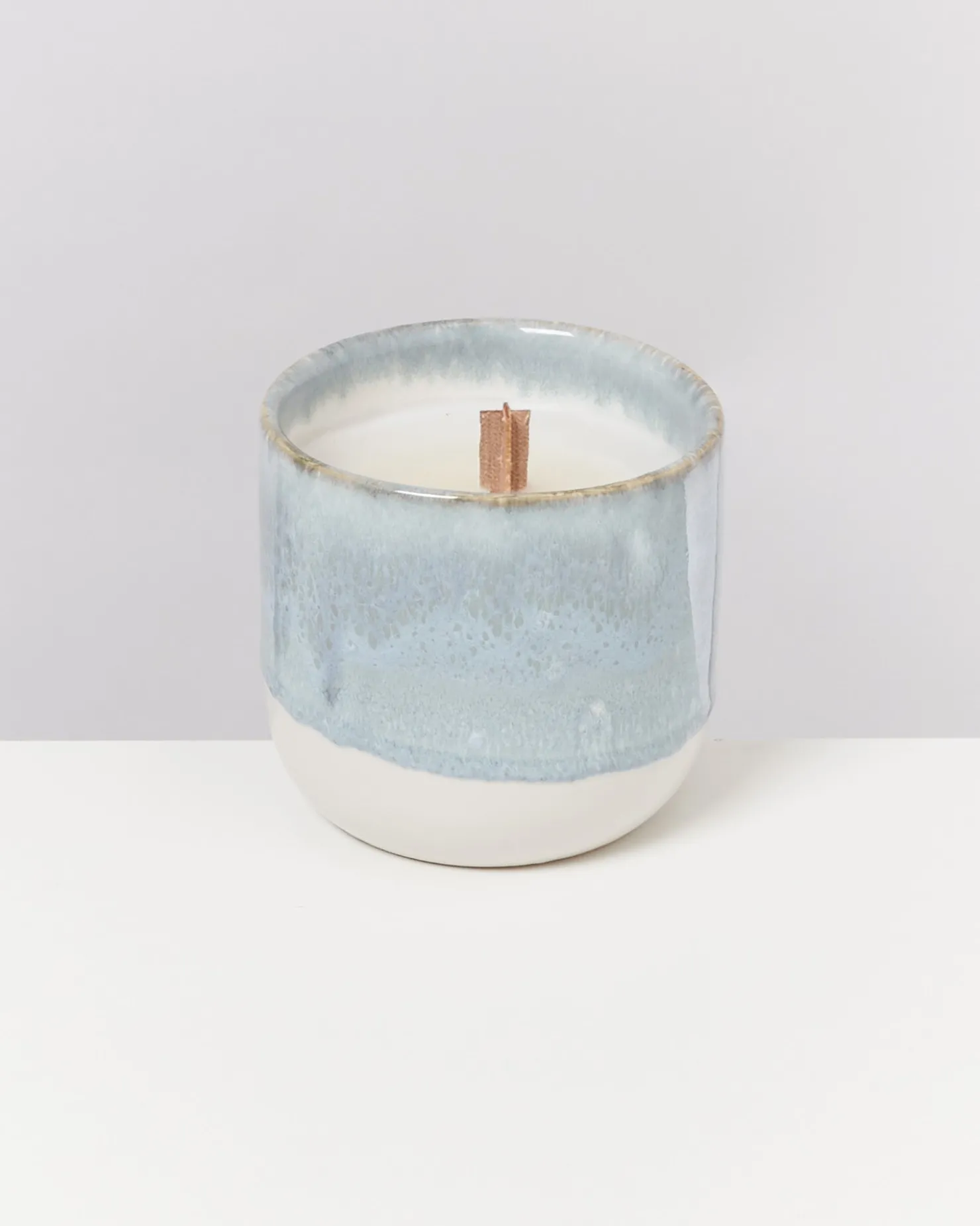 coimbra__scented_candle_dia_no_mar_greyblue_6.webp Motel a Miio Duftkerzen^Coimbra - Scented Candle "Dia No Mar" Greyblue graublau
