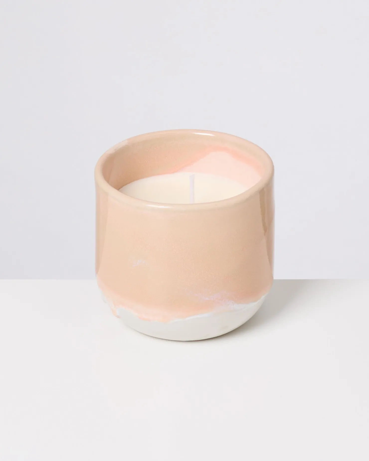 coimbra__scented_candle_mediterranean_breeze_apricot_5.webp Motel a Miio Duftkerzen^Coimbra - Scented Candle “Mediterranean Breeze” apricot