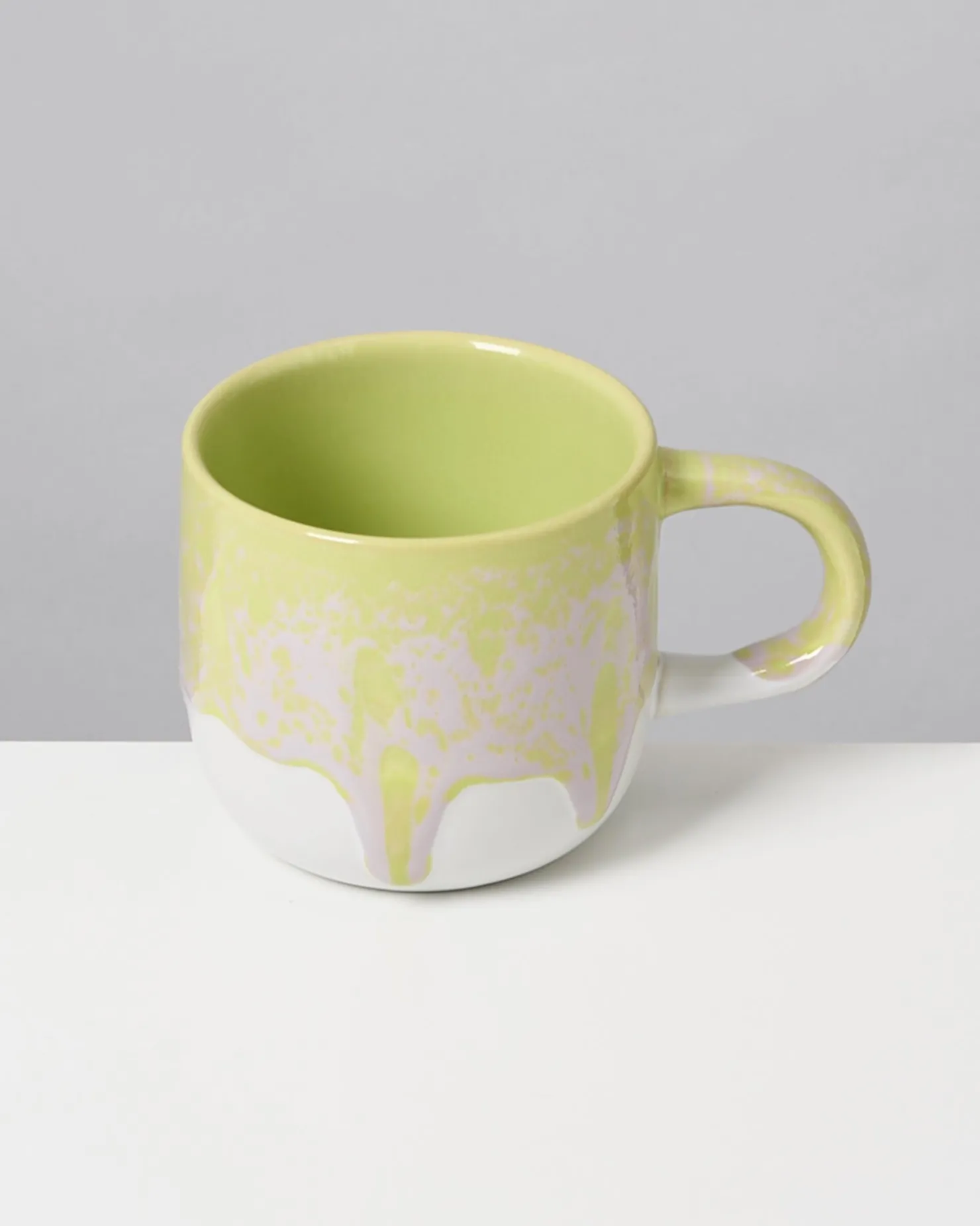 coimbra_cup_big_lime_lilac_5.webp Motel a Miio Große Tassen^Coimbra Cup Big Lime Lilac lime-lilac