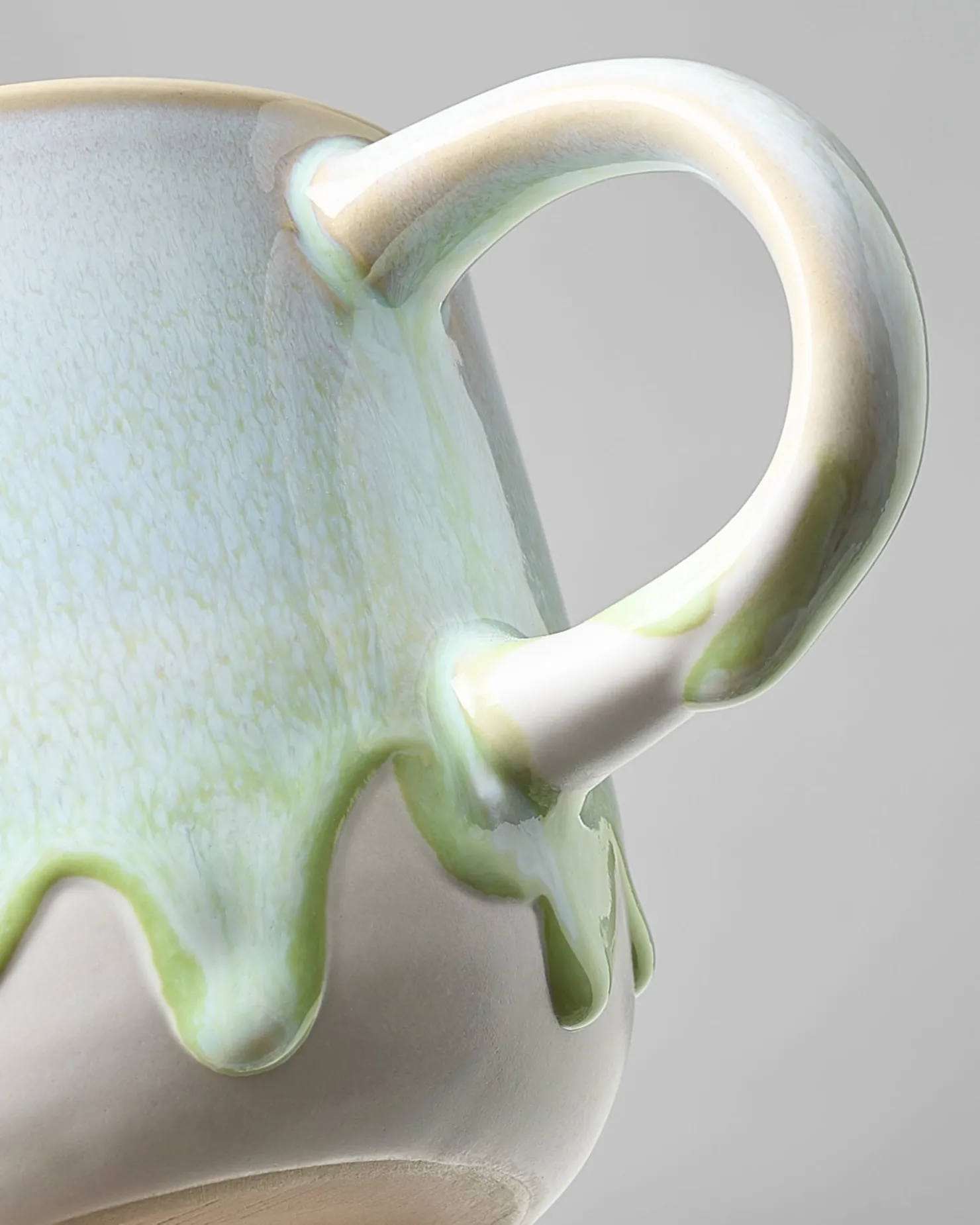coimbra_cup_small_pastel_green_6.webp Motel a Miio Kleine Tassen^Coimbra Cup Small pastel green