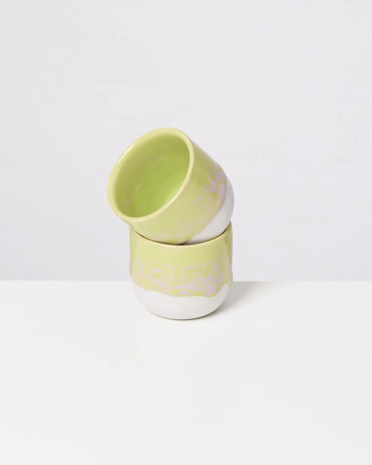 coimbra_espressobecher_lime_lila_5.webp Motel a Miio Espressobecher^Coimbra Espressobecher Lime Lila lime lilac