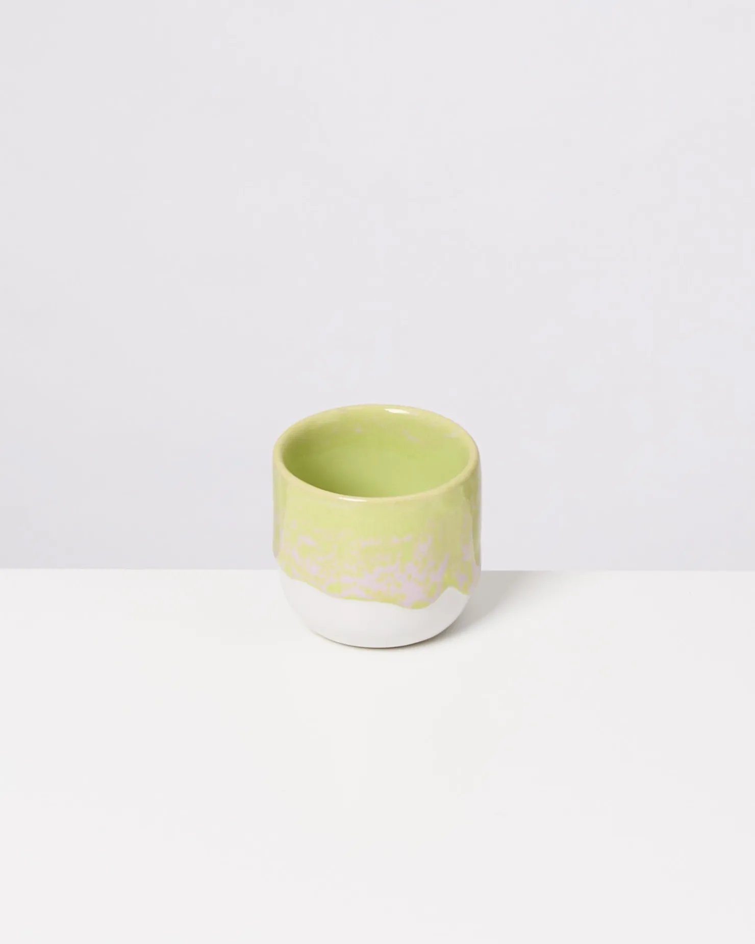 coimbra_espressobecher_lime_lila_7.webp Motel a Miio Espressobecher^Coimbra Espressobecher Lime Lila lime lilac