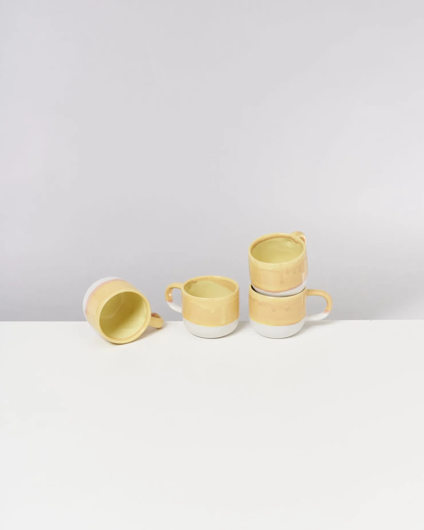 coimbra_mug_small_yellow_4.webp Motel a Miio Kleine Tassen^Coimbra Mug Small Yellow gelb
