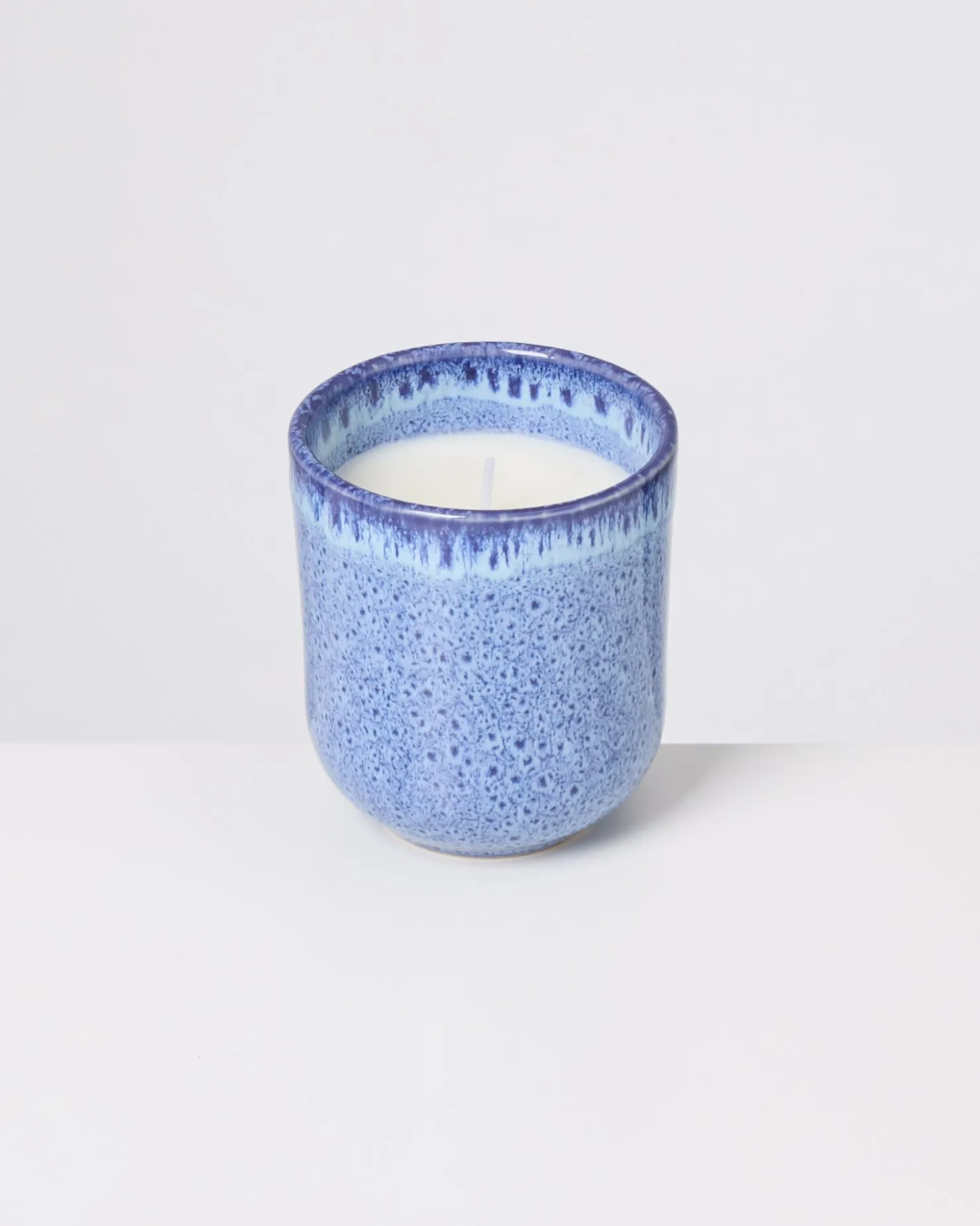 copa_alto__scented_candle_citrus_bloom_royal_blue_6.webp Motel a Miio Duftkerzen^Copa Alto - Scented Candle “Citrus Bloom” royal blue