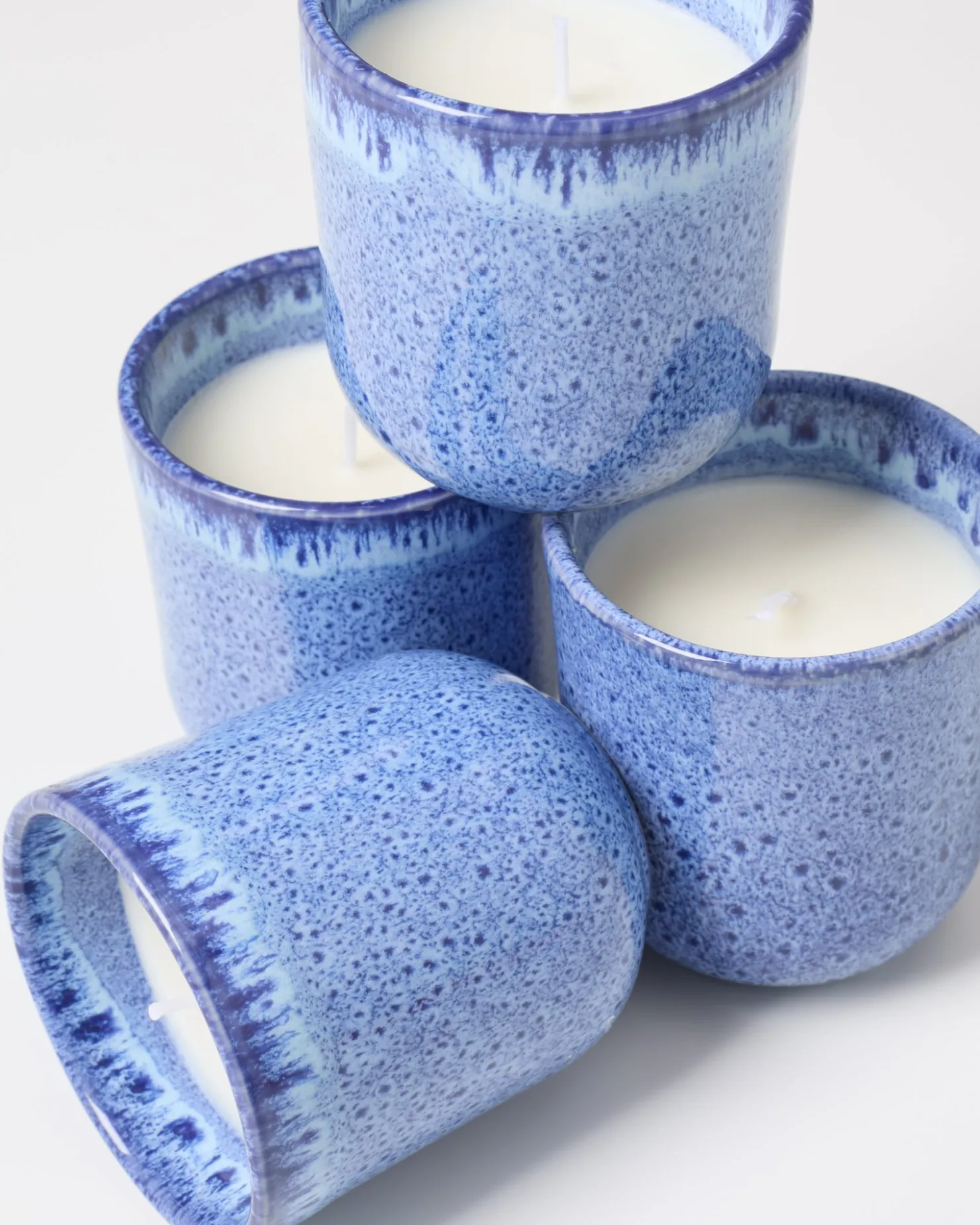 copa_alto__scented_candle_citrus_bloom_royal_blue_9.webp Motel a Miio Duftkerzen^Copa Alto - Scented Candle “Citrus Bloom” royal blue