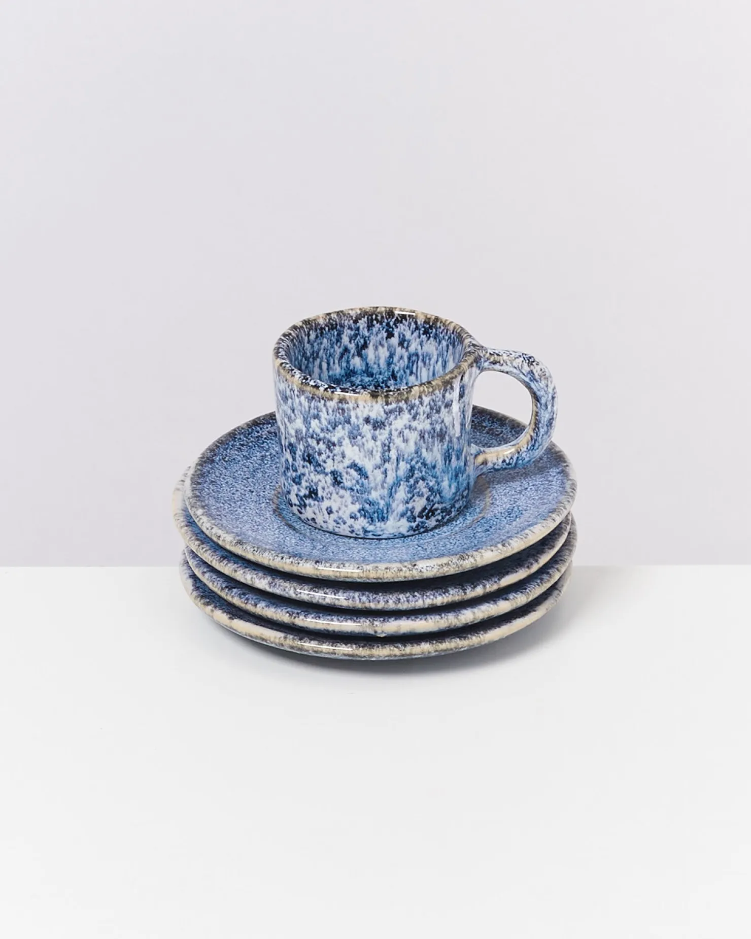cordoama__espresso_saucer_blue_speckled_3.webp Motel a Miio Untertassen^Cordoama - Espresso Saucer Blue Speckled speckled blue