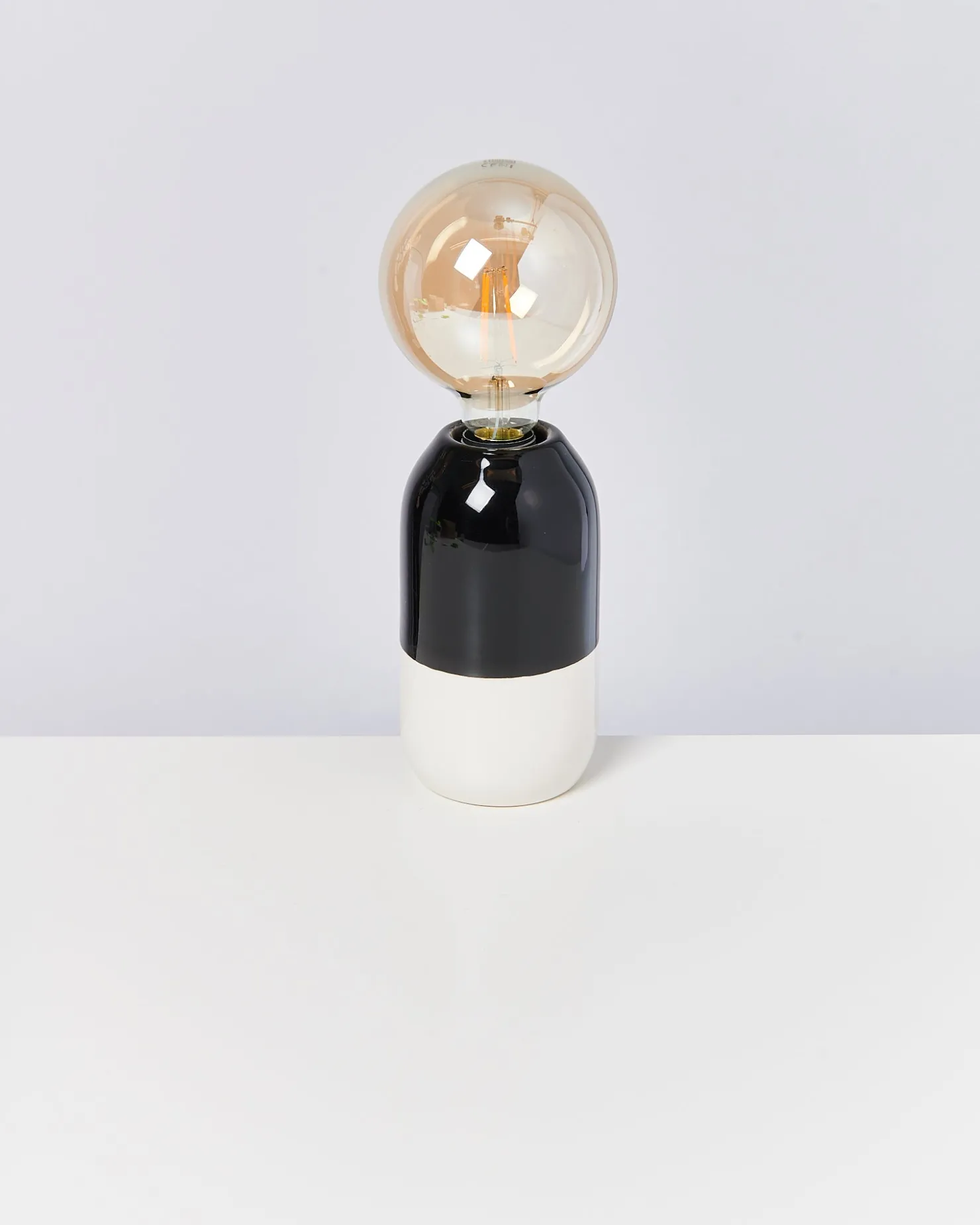 Motel a Miio Lampen^Farol - Lamp Black White black-and-white