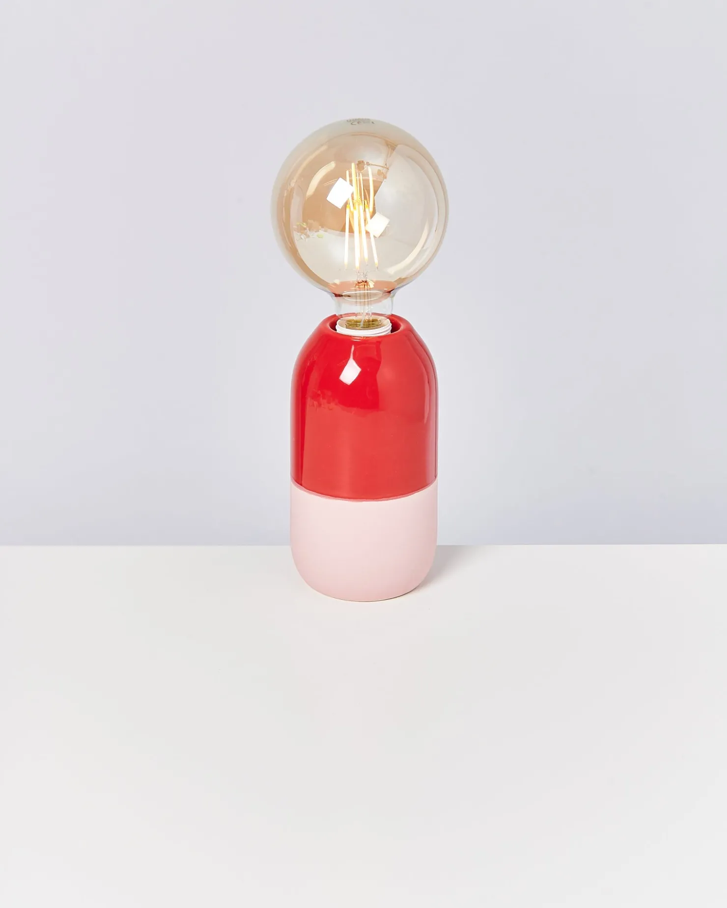 farol__lamp_red_rose_3.webp Motel a Miio Lampen^Farol - Lamp red rose