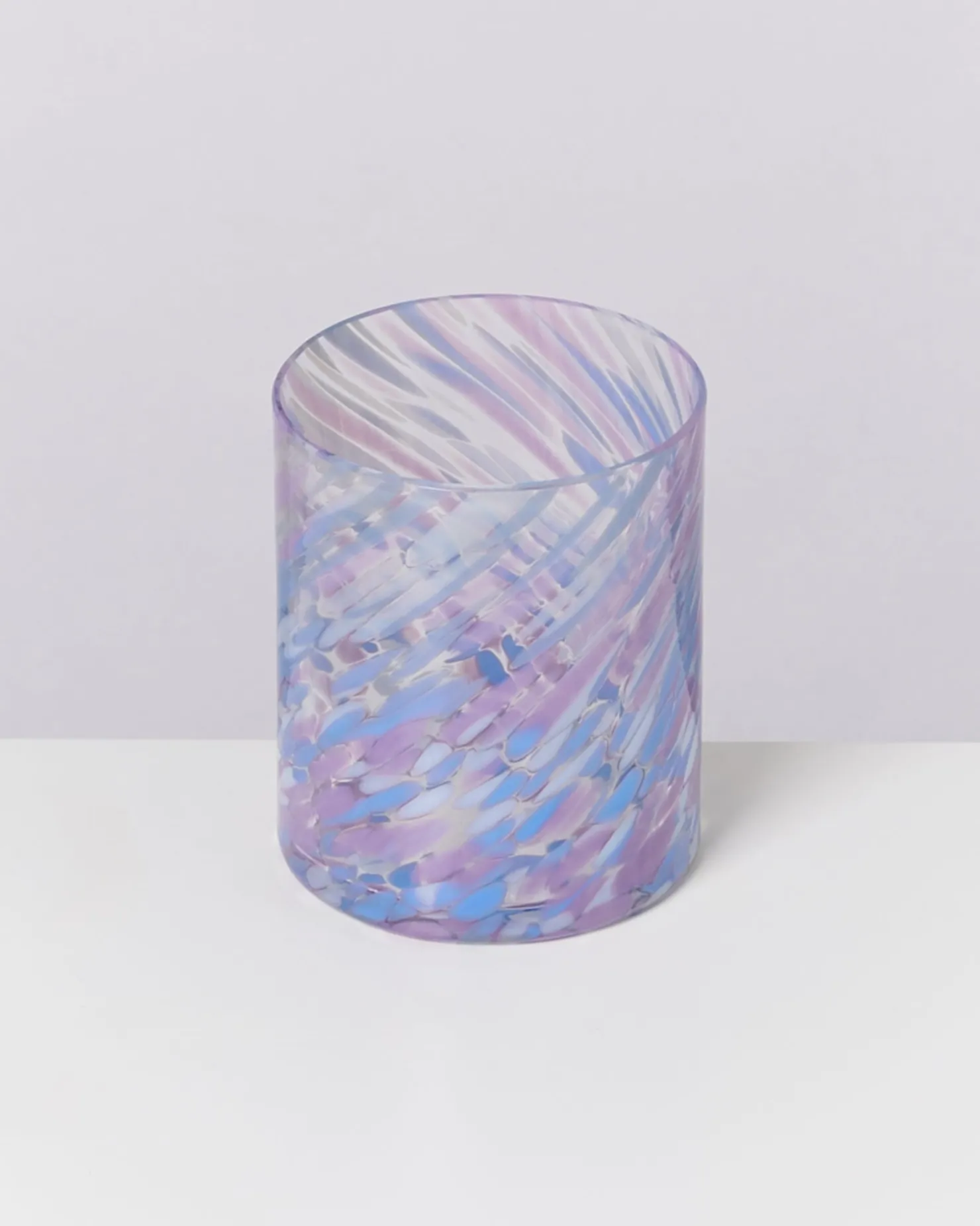 joia__glass_large_drops_blue_lilac_4.webp Motel a Miio Große Gläser^Joia - Glass Large Drops blue lilac