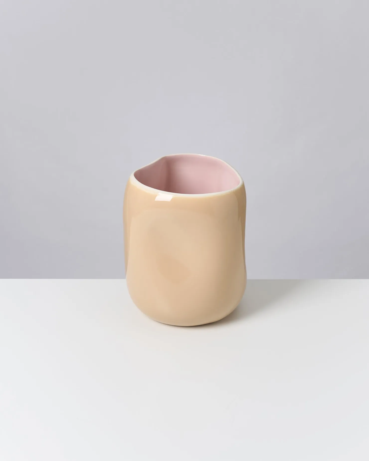 Motel a Miio Große Vasen^João Vase L cappuccino rosé