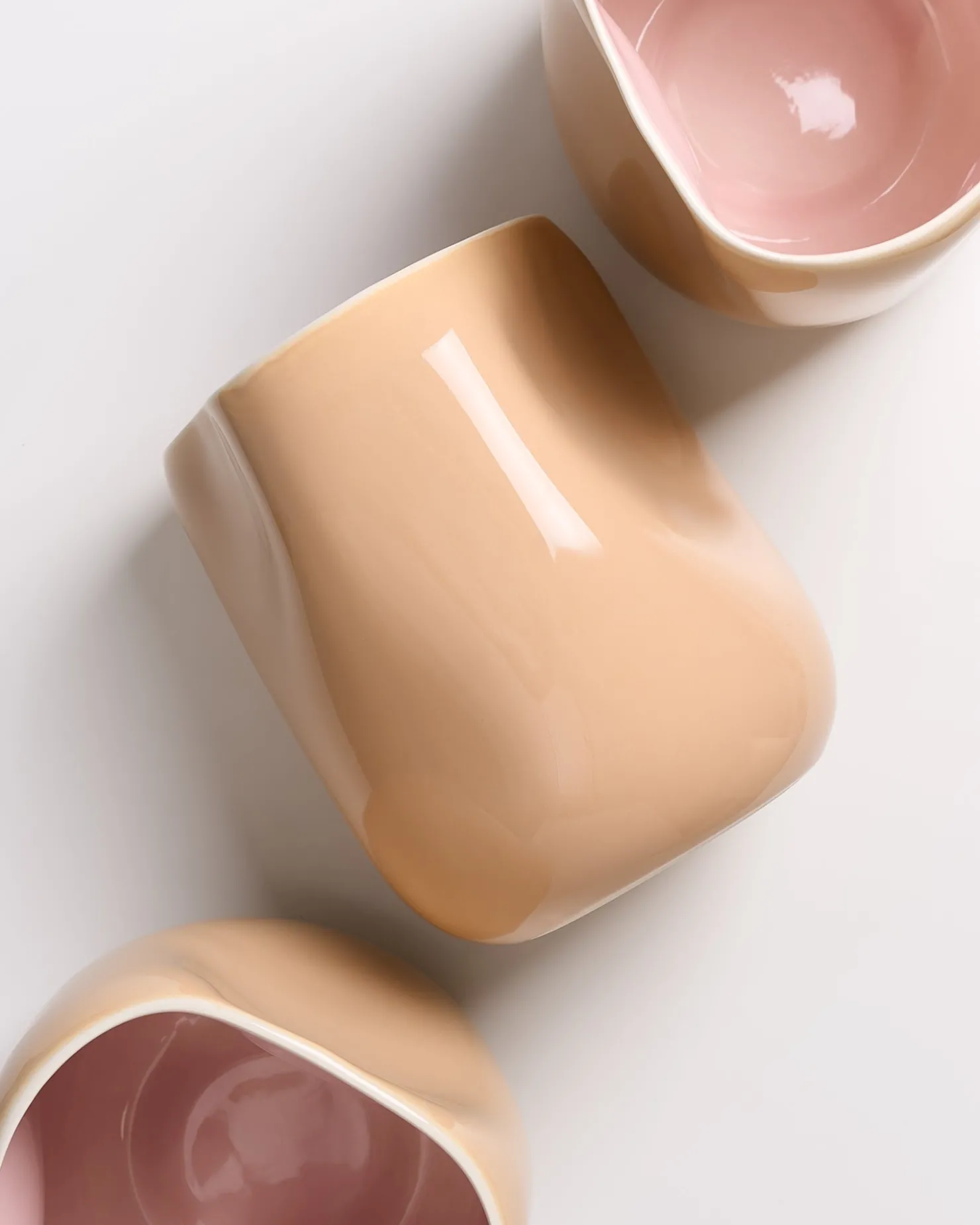 joo_vase_l_cappuccino_ros_3.webp Motel a Miio Große Vasen^João Vase L cappuccino rosé
