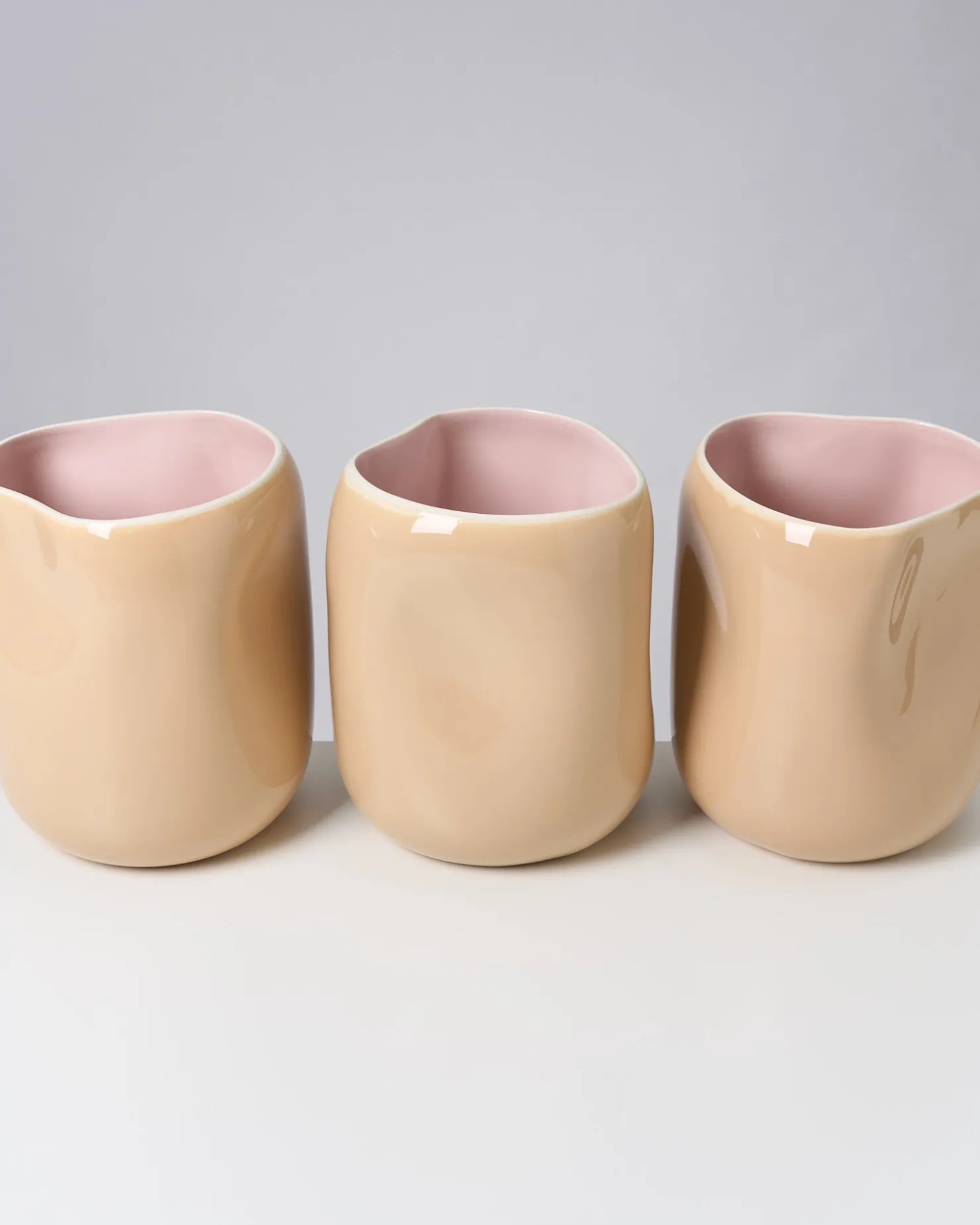 joo_vase_l_cappuccino_ros_6.webp Motel a Miio Große Vasen^João Vase L cappuccino rosé