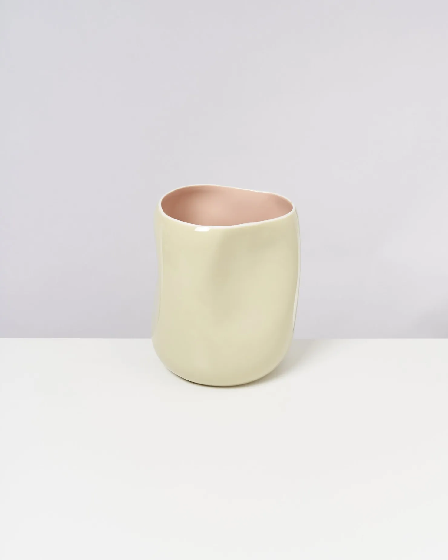 joo_vase_l_vanilla_rose_2.webp Motel a Miio Große Vasen^João Vase L Vanilla Rose vanille rosé