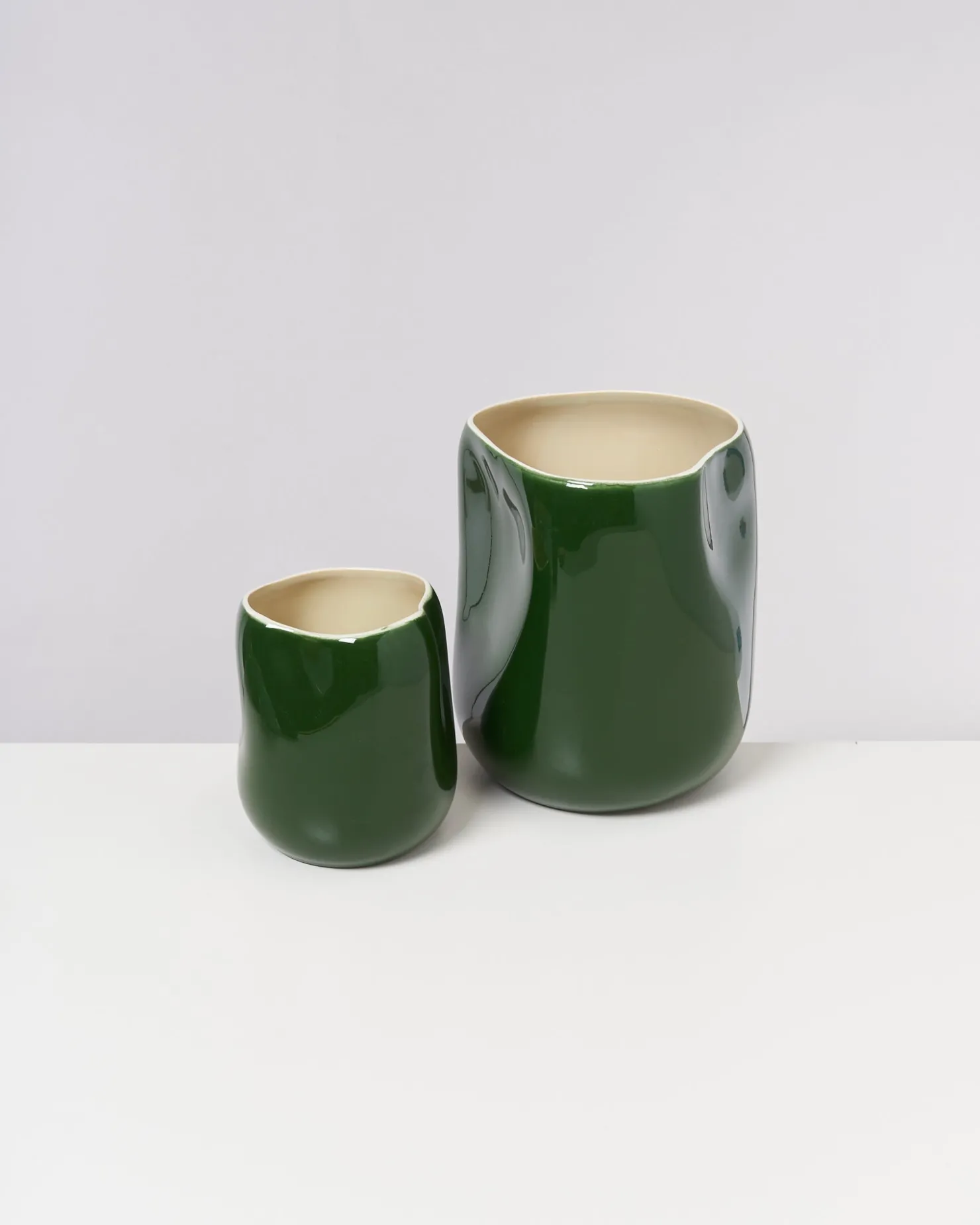 Motel a Miio Mittlere Vasen^João Vase M Green Vanilla grün vanille