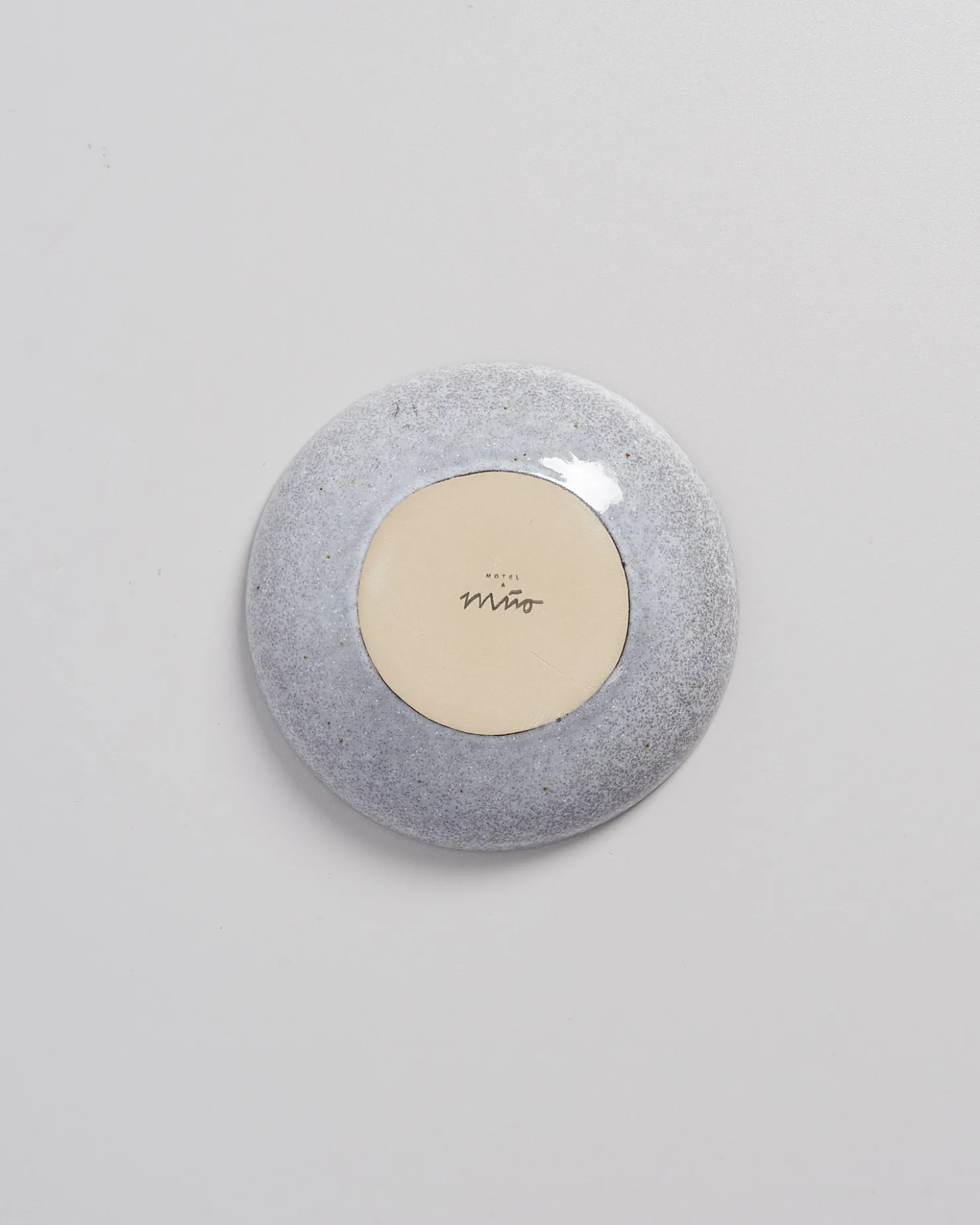 mae__mini_plate_deep_grey_3.webp Motel a Miio Schmuckschälchen^Mae - Mini Plate Deep Grey Gray