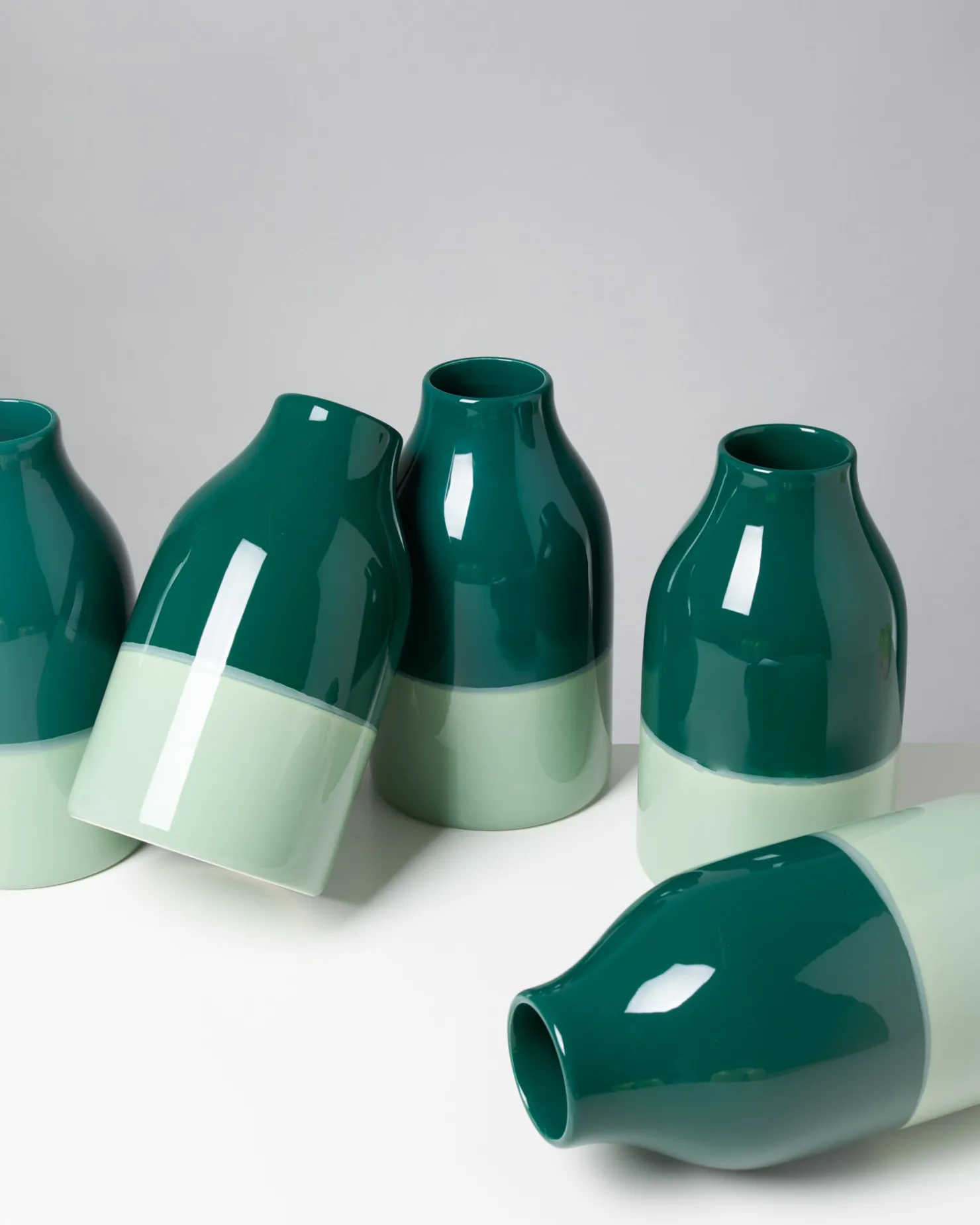 marisa_vase__darkgreen_sage_6.webp Motel a Miio Mittlere Vasen^Marisa Vase - Darkgreen Sage dark green sage