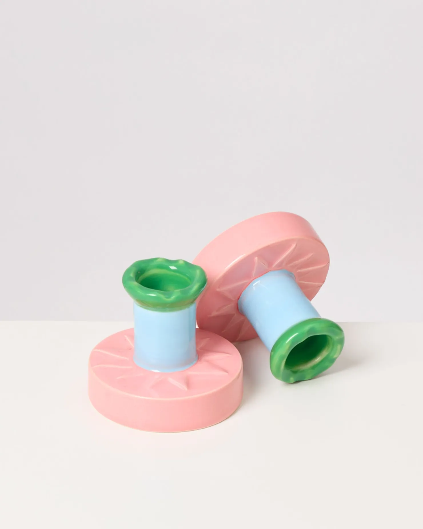 motel_a_miio_x_isismaria_brisa_candleholder_pink_blue_10.webp Motel a Miio Kerzen Und Kerzenständer^ X Isis-Maria Brisa Candleholder Pink Blue rosa blau