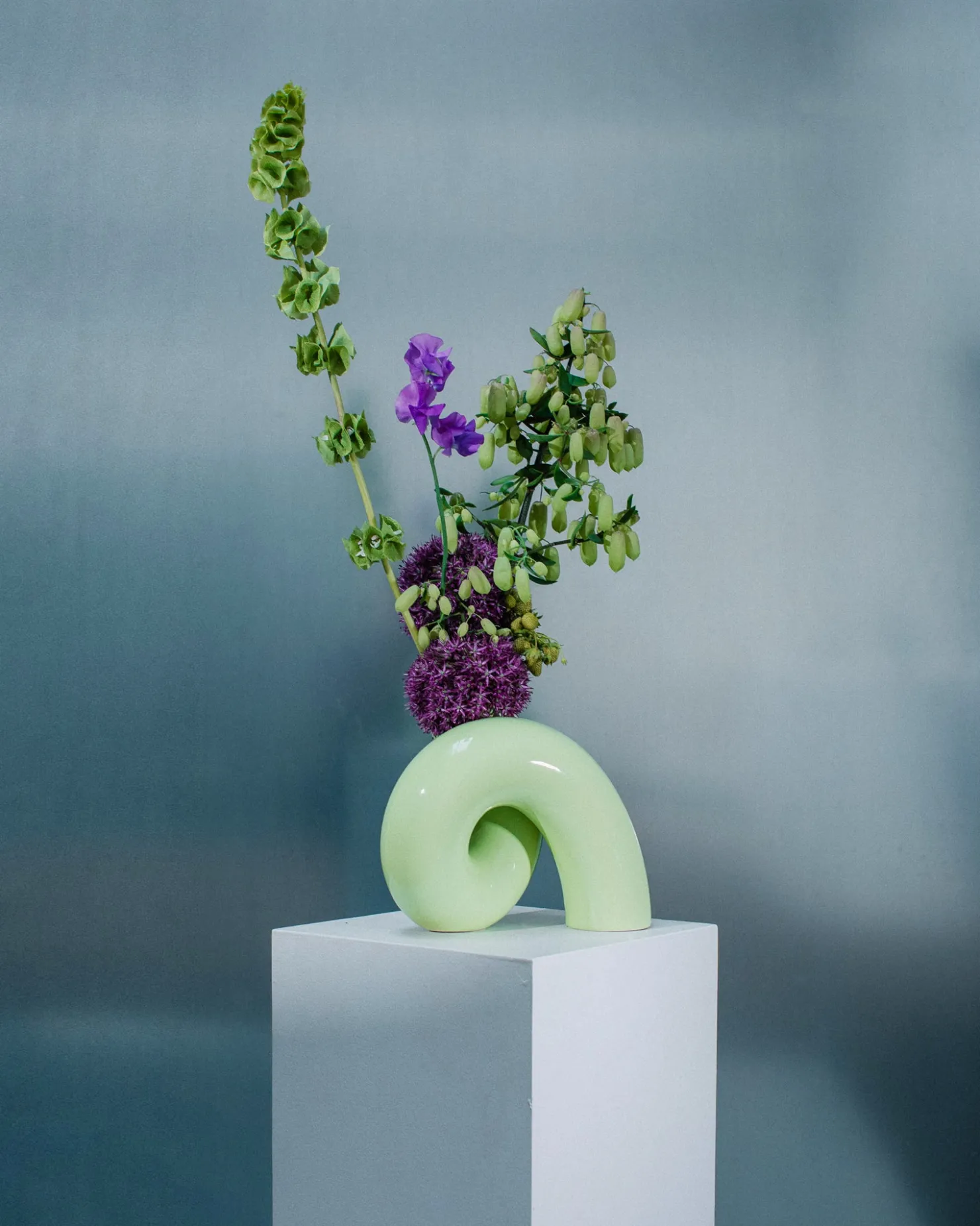 motel_a_miio_x_ju_schnee_viparita_vase_l_lime_4.webp Motel a Miio Große Vasen | Motel A Miio X Ju Schnee^ X Ju Schnee Viparita Vase L lime