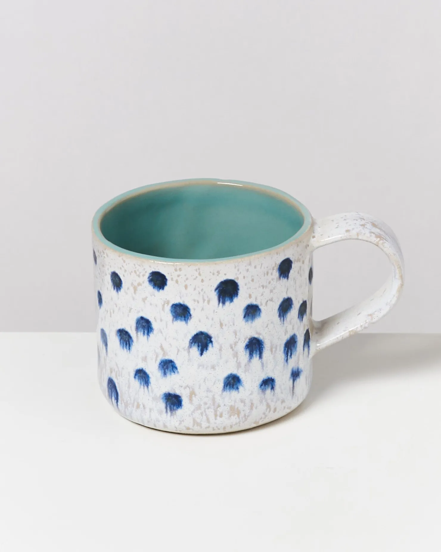 ndoa__mug_mint_with_dots_2.webp Motel a Miio Große Tassen^Nódoa - Mug mint with dots