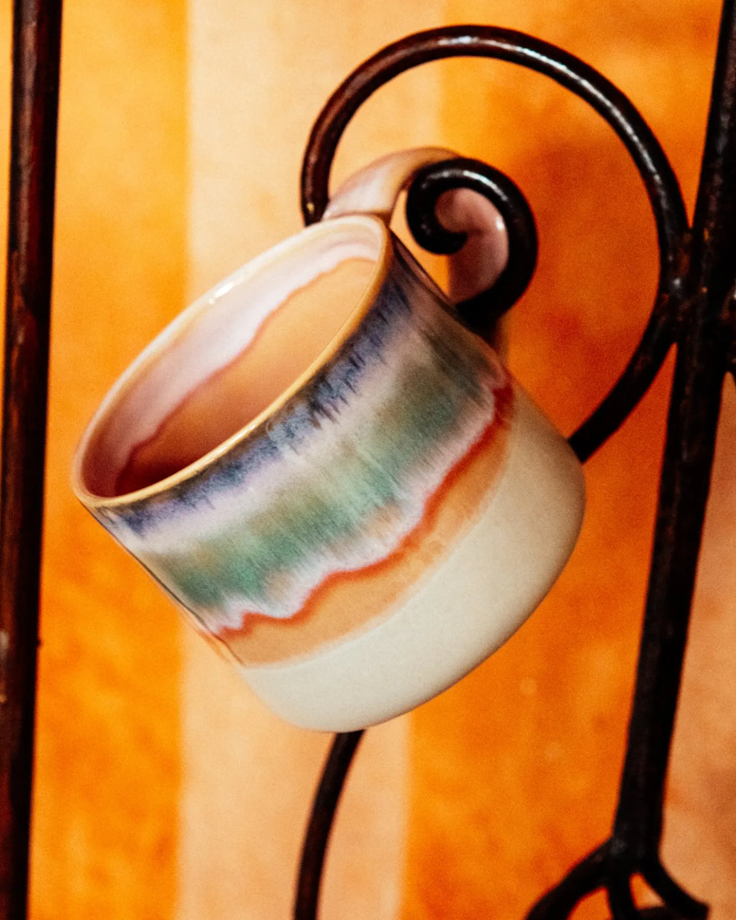 Motel a Miio Große Tassen^Nódoa - Mug Dipped pink blue