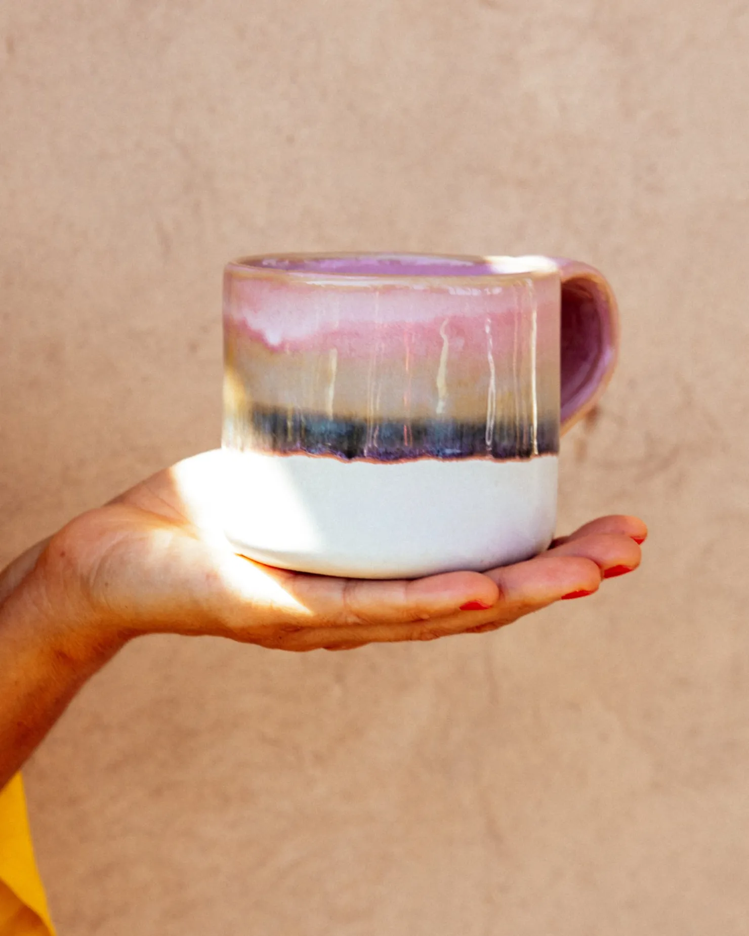 ndoa__mug_pink_green_dipped_10.webp Motel a Miio Große Tassen^Nódoa - Mug Dipped pink green
