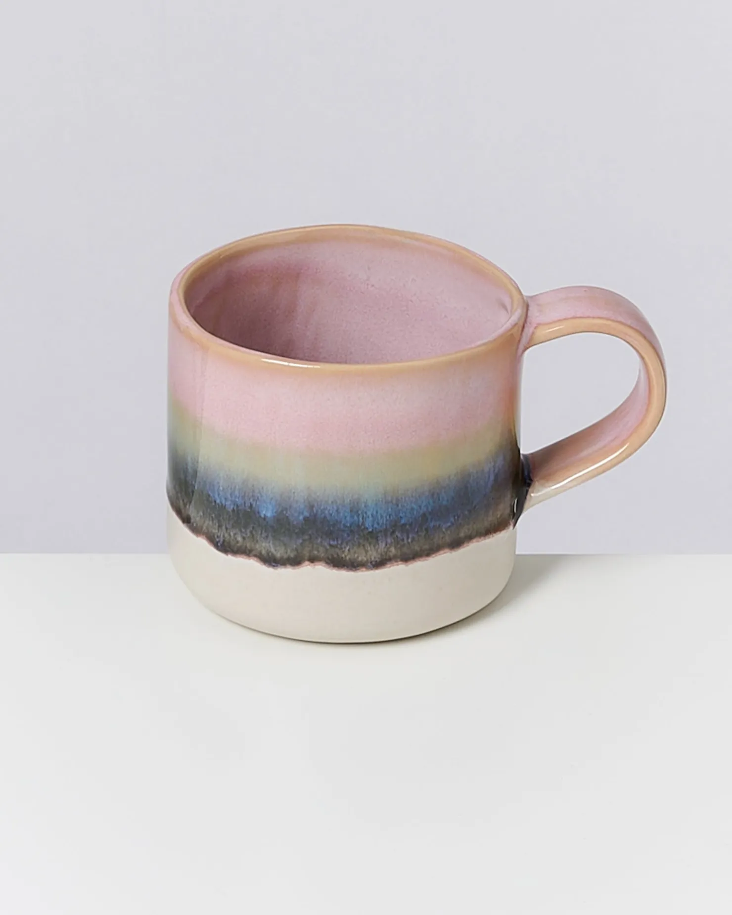 ndoa__mug_pink_green_dipped_6.webp Motel a Miio Große Tassen^Nódoa - Mug Dipped pink green