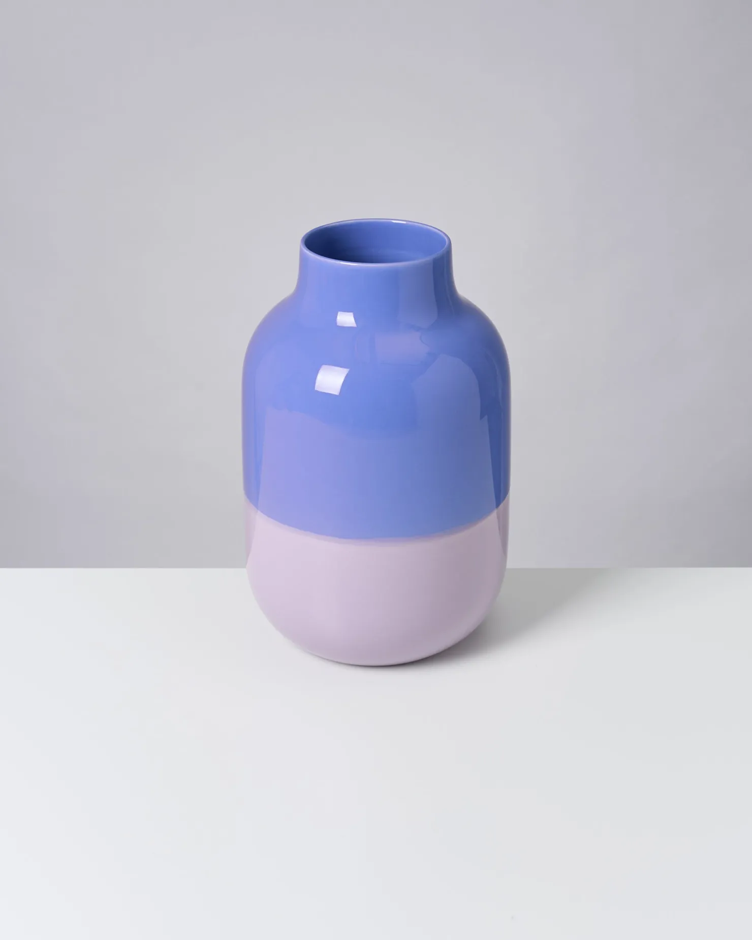 nuno_vase_l__cornflower_lilac_7.webp Motel a Miio Große Vasen^Nuno Vase L - cornflower lilac
