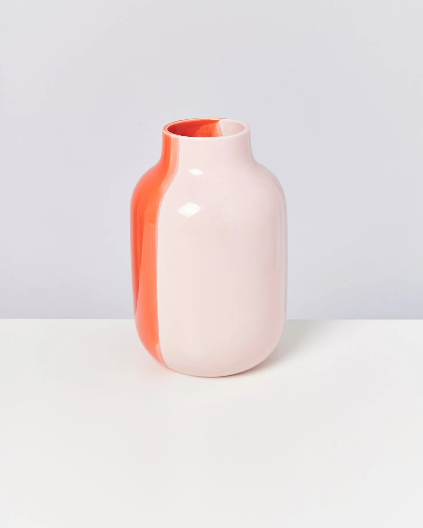 nuno_vase_l__half_coral_rose_4.webp Motel a Miio Große Vasen^Nuno Vase L - Half Coral Rose half coral rosé