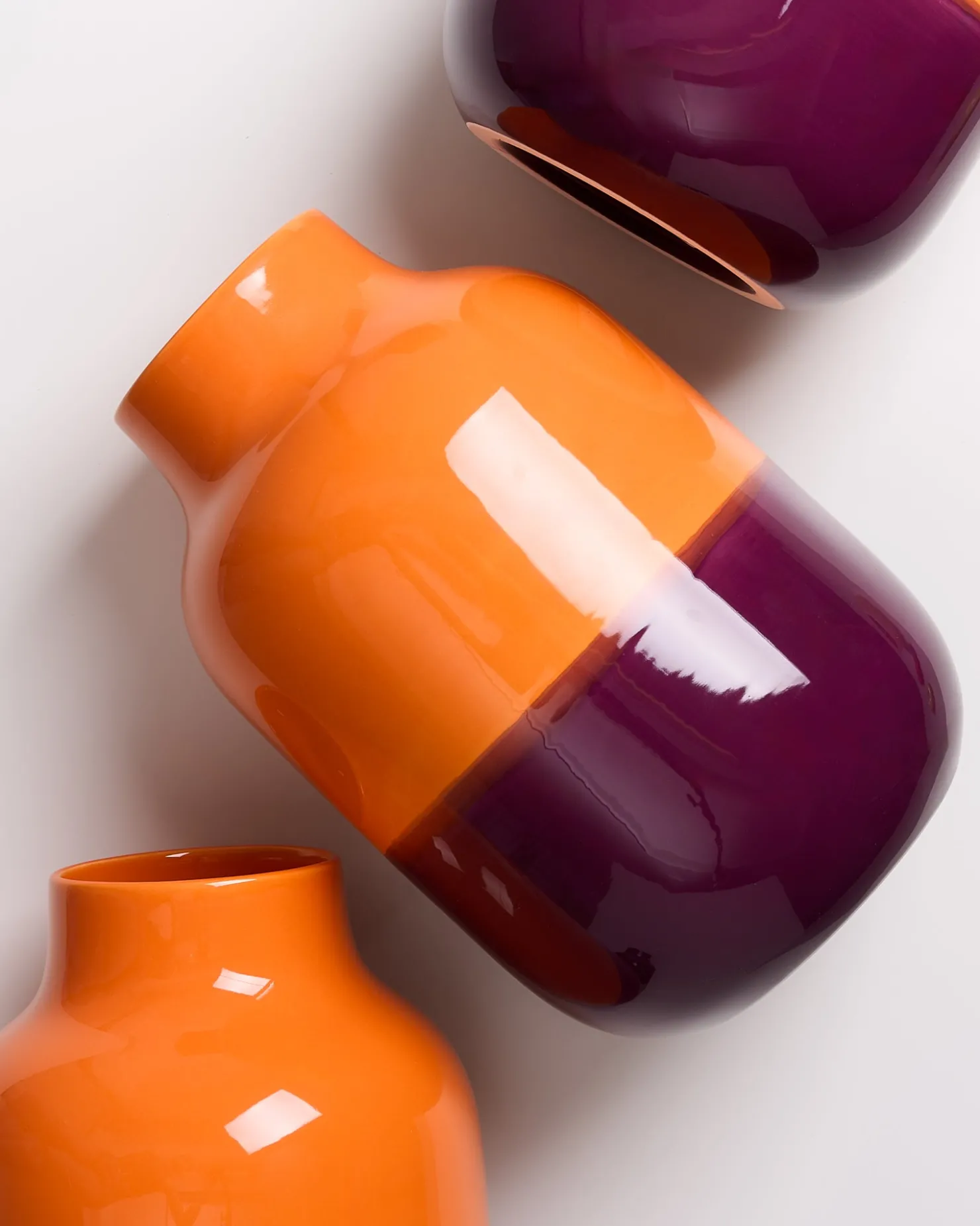 nuno_vase_l__orange_darklilac_10.webp Motel a Miio Große Vasen^Nuno Vase L - orange darklilac