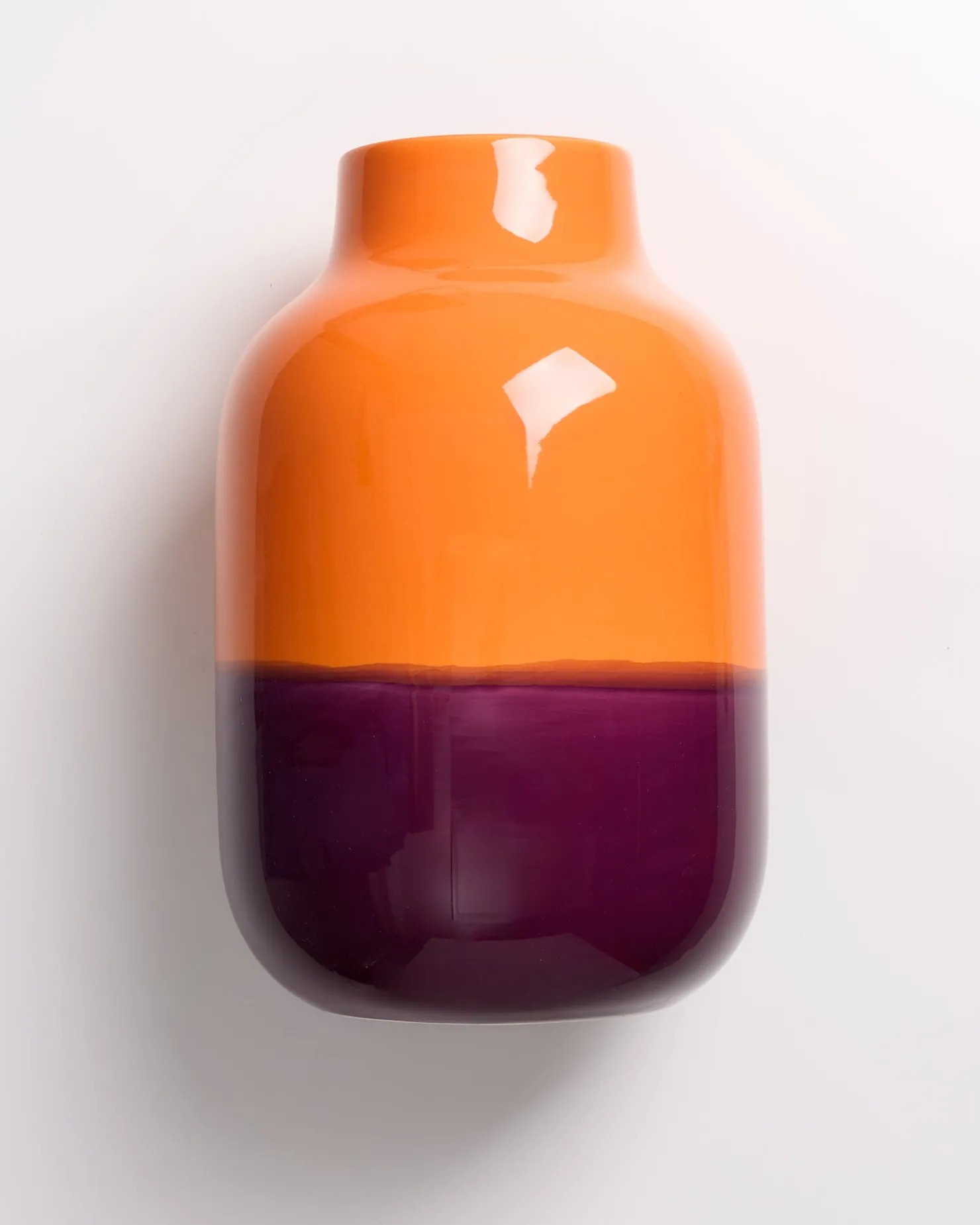 nuno_vase_l__orange_darklilac_5.webp Motel a Miio Große Vasen^Nuno Vase L - orange darklilac