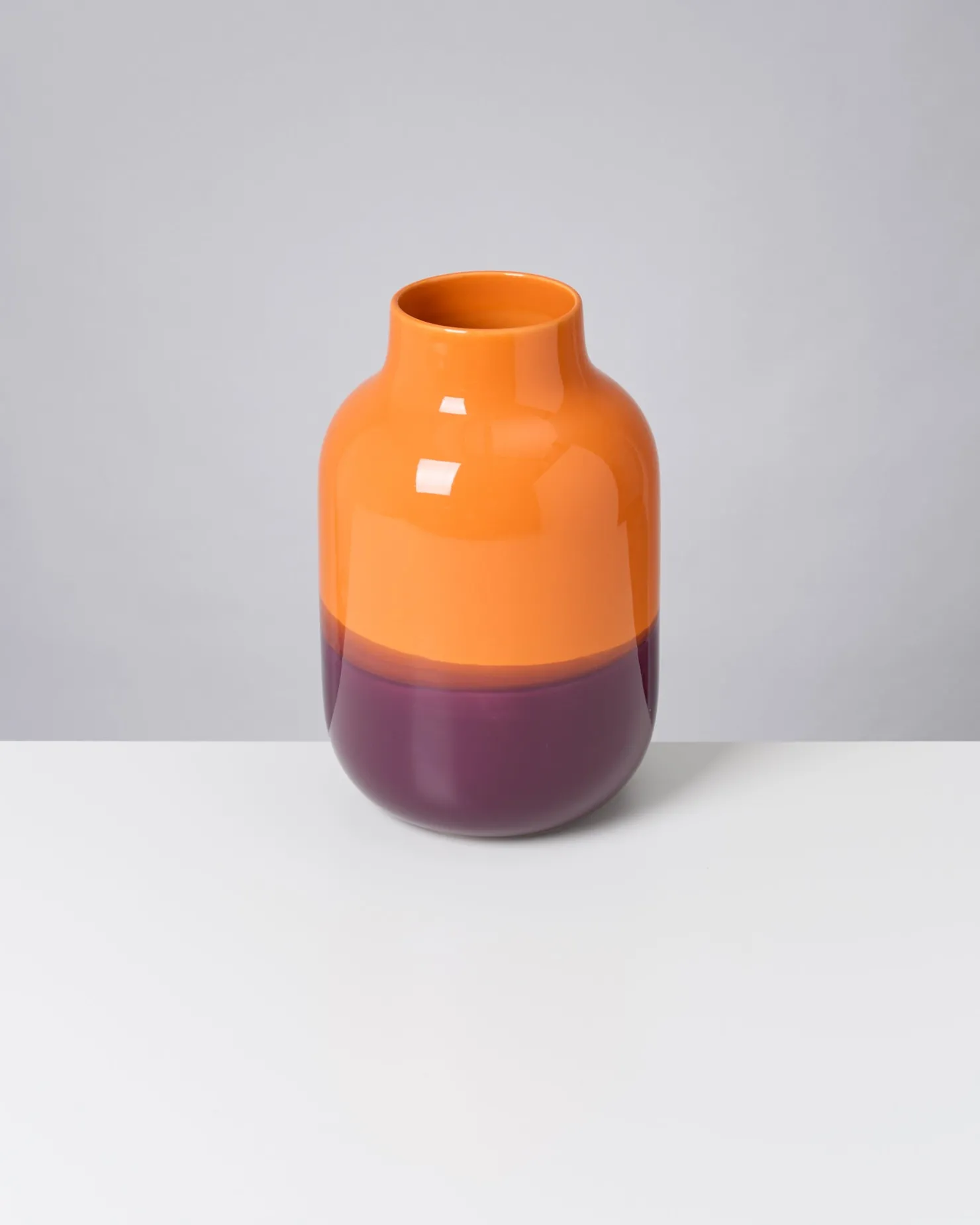 nuno_vase_l__orange_darklilac_6.webp Motel a Miio Große Vasen^Nuno Vase L - orange darklilac