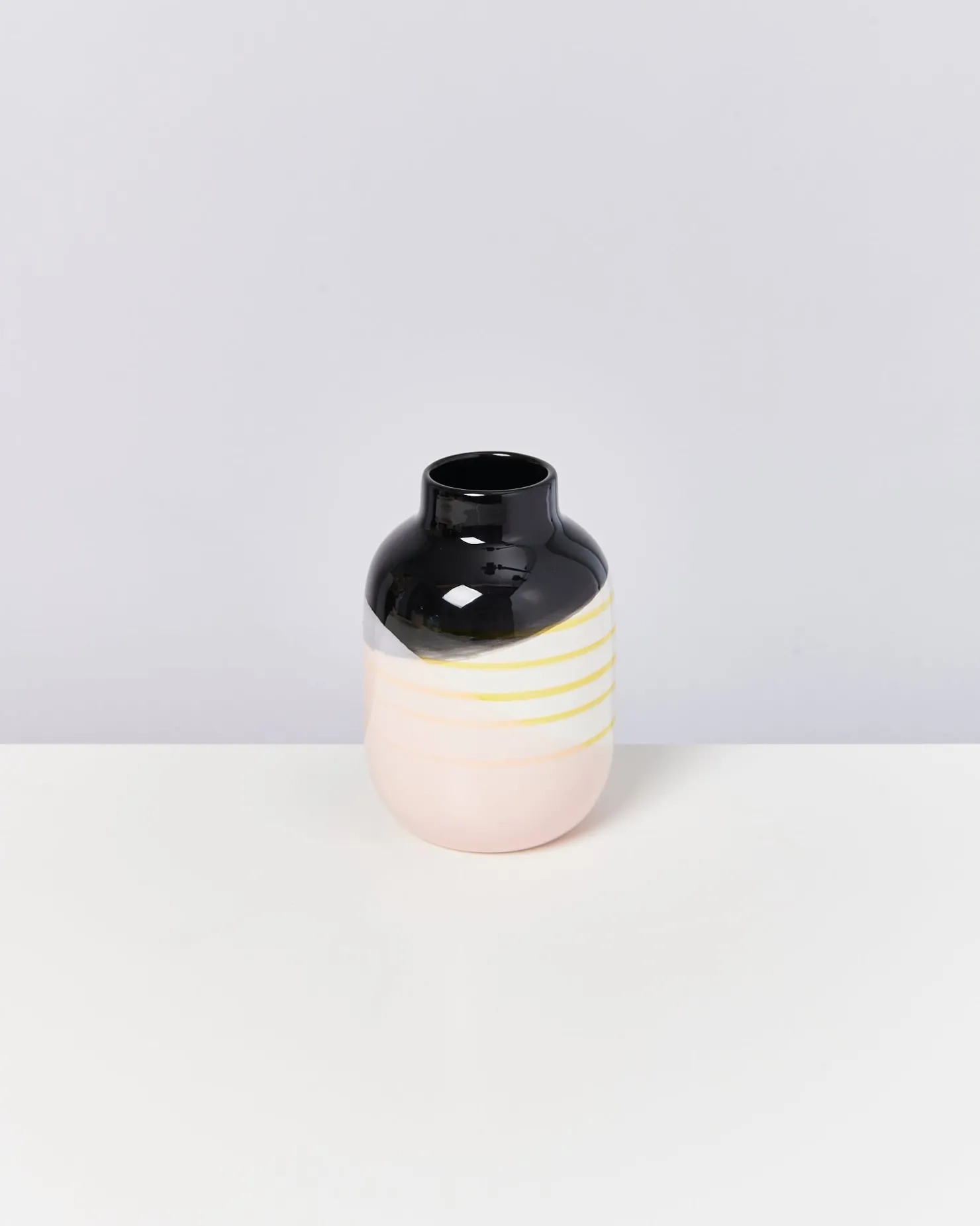 Motel a Miio Mittlere Vasen^Nuno Vase M - Black Rose Yellow Striped schwarz rosa gelb gestreift