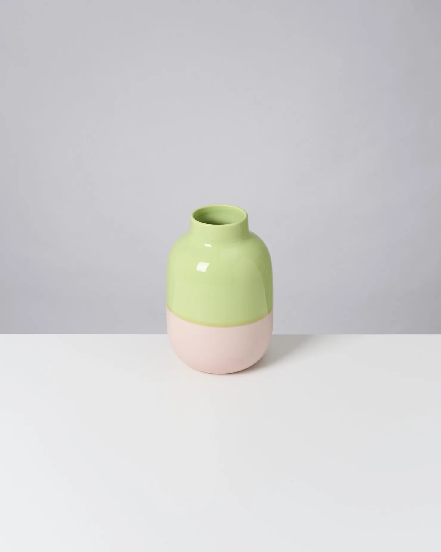 Motel a Miio Mittlere Vasen^Nuno Vase M - lime rose